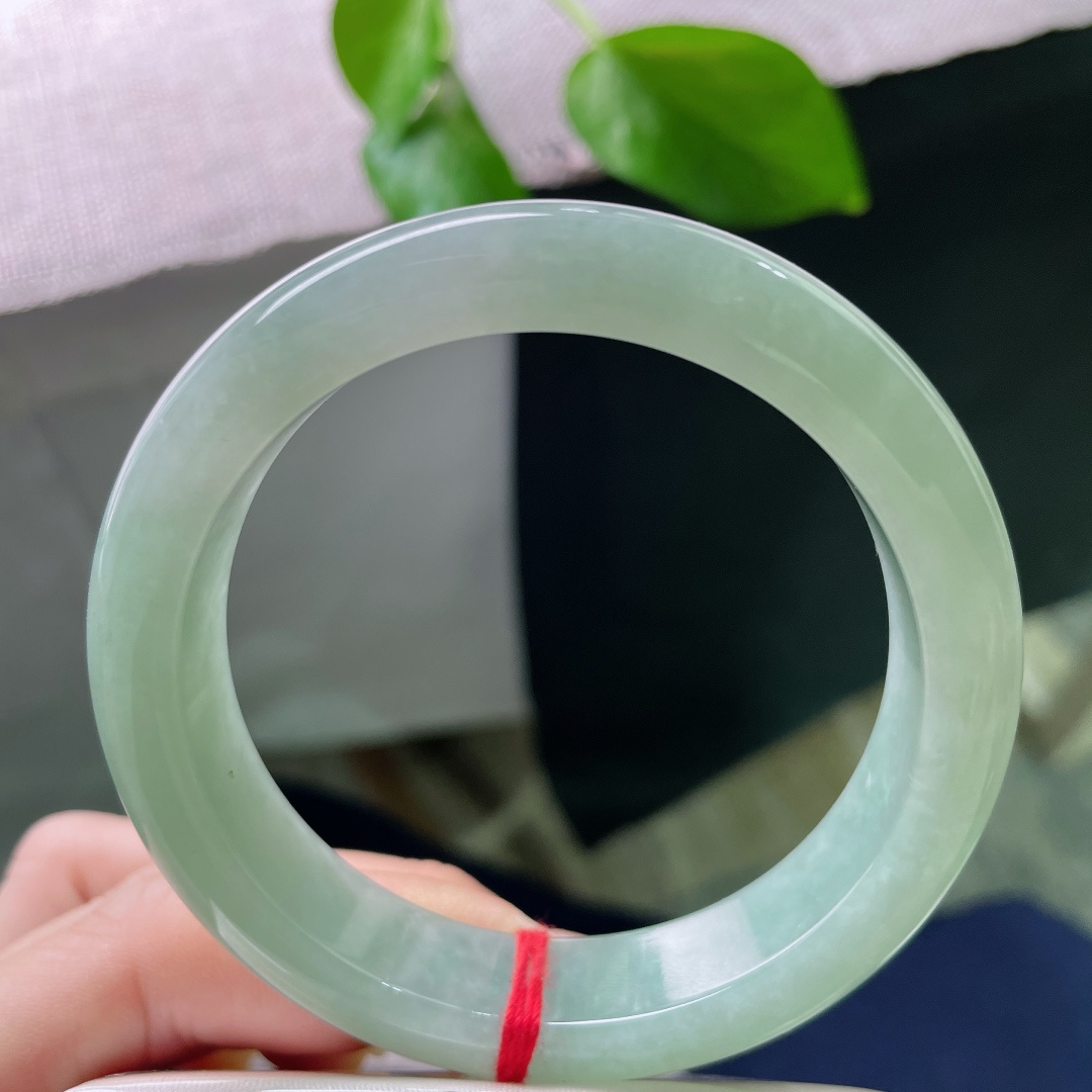 57.3/13.4/8.8，绿底正圈，水头好，种老，半湖烟雨，一顷碧色，人间值得，无裂，ss51443a