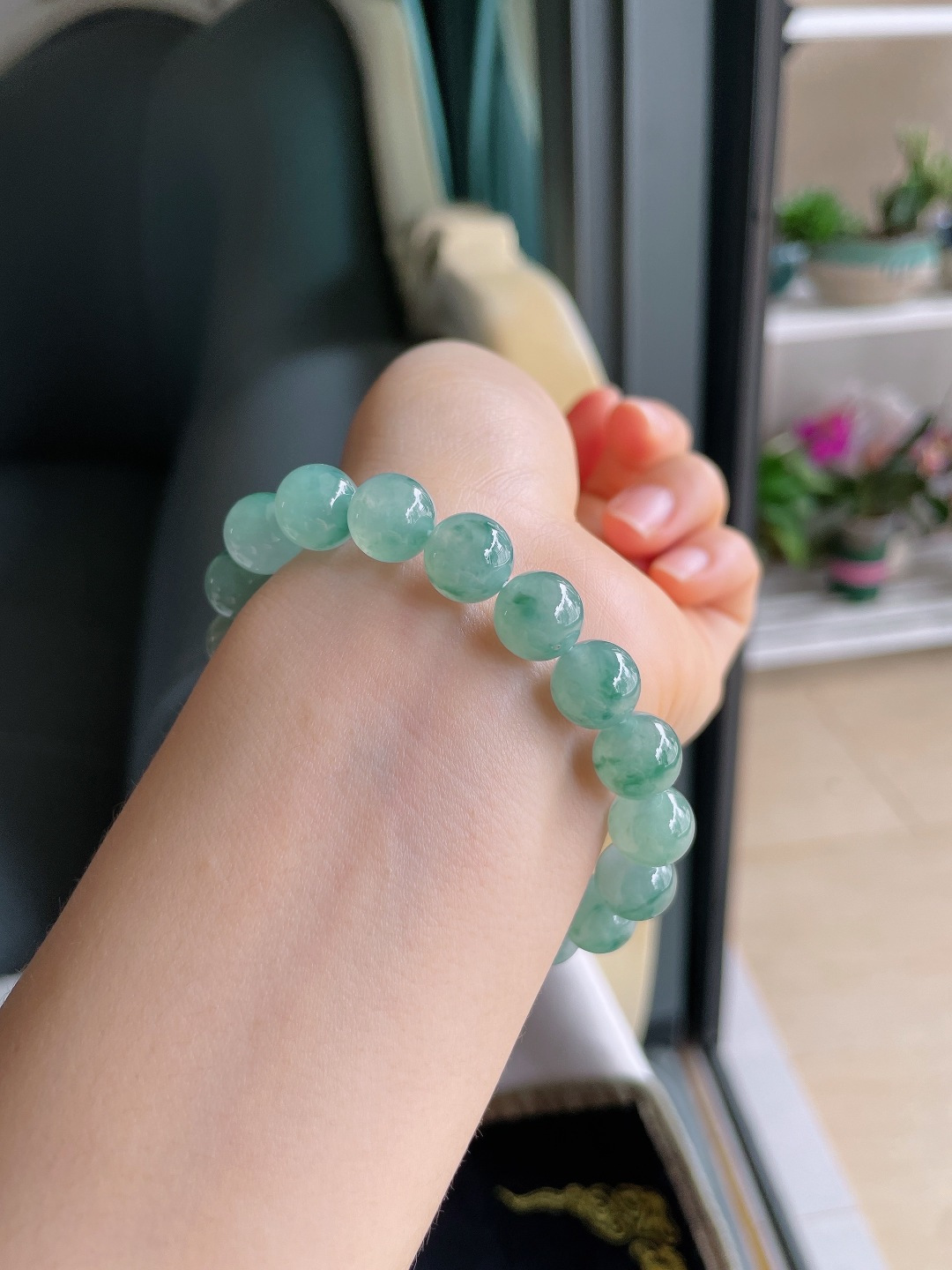 ️，缅甸天然翡翠A货，冰飘花手串，尺寸：10mm。【编4195】