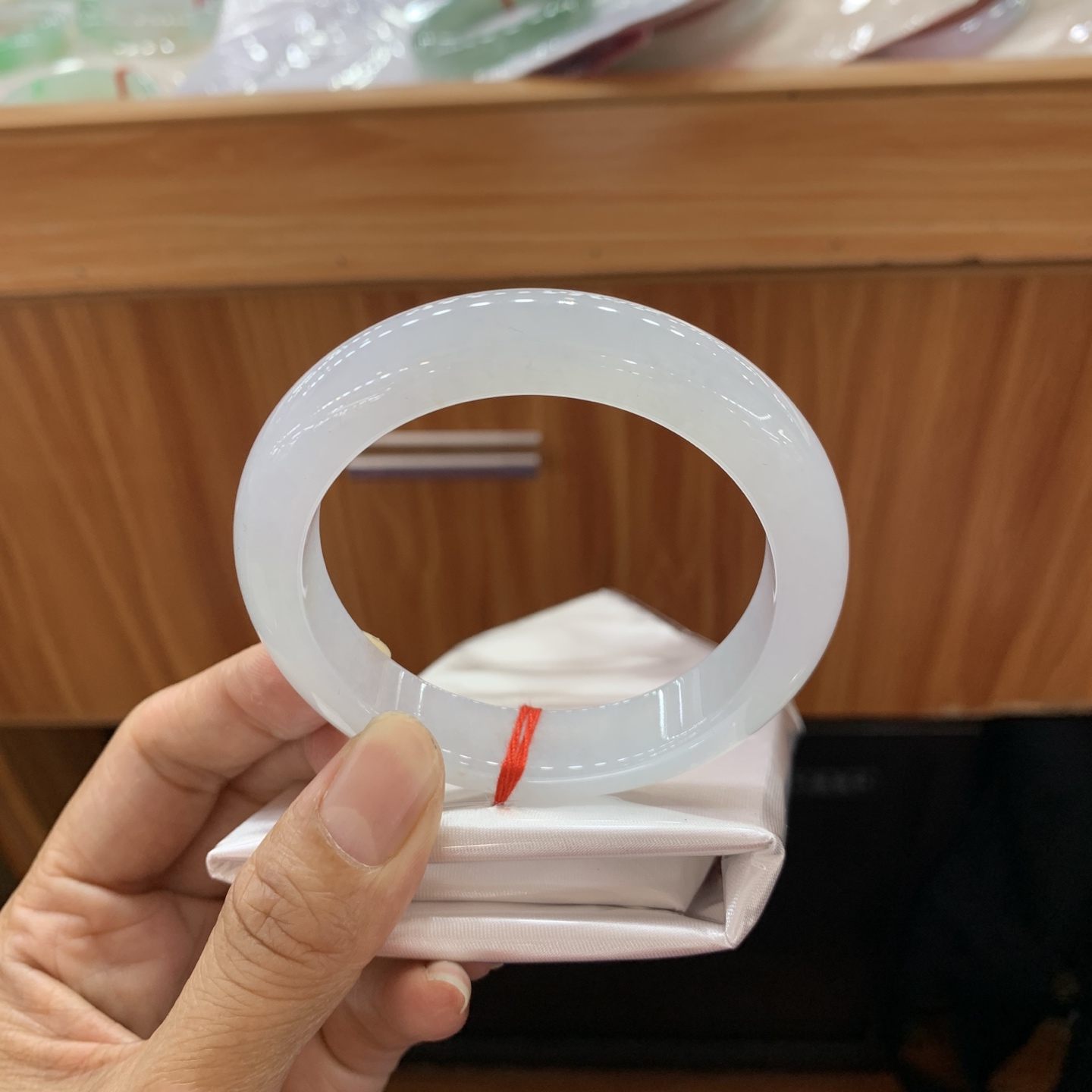 051219MMJ 冰底色正圈翡翠手镯 56.2-12.4-9.2