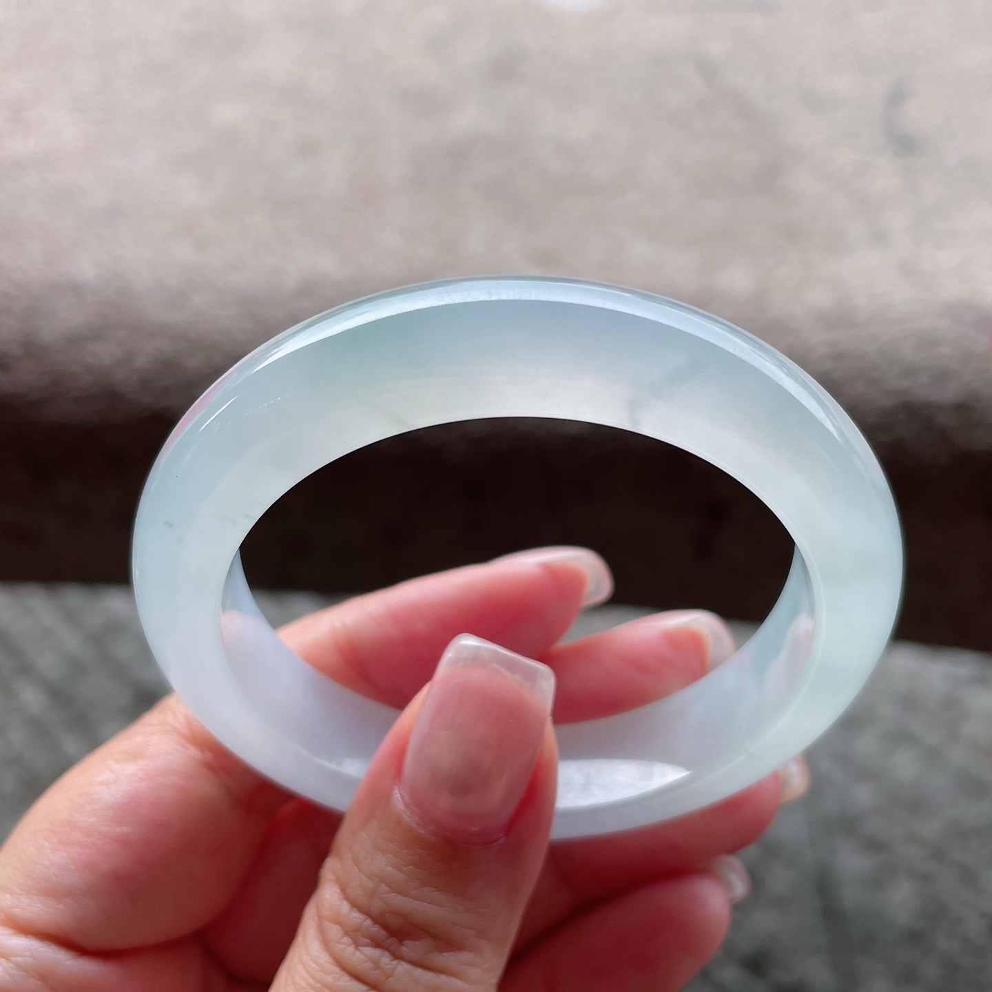 手镯正圈51 52 圈口51-11.3-8 编码0513XA17 冰种飘花，小圈口，晶莹剔透，水润，种老，棉根