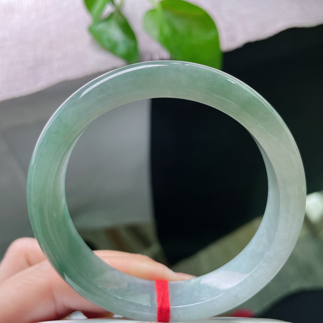 冰油正圈，莹润通透，充满神秘又优雅的气息，种老，皮纹。ss51129a