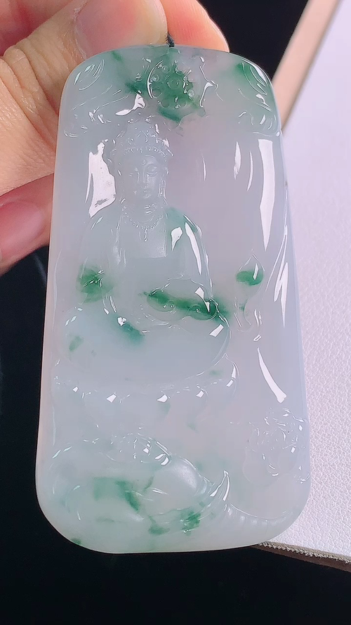 冰飘花普贤菩萨，无裂,尺寸:69.0-37.4-6.2mm 7