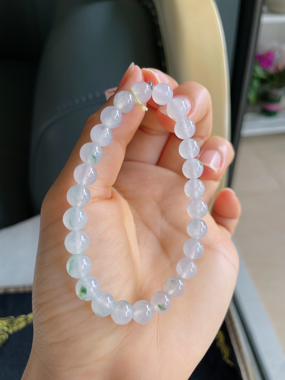 天然翡翠A货，冰飘花手串，尺寸：7mm。【编4103】