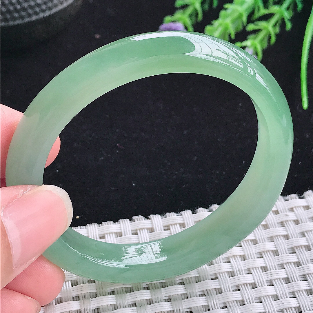 实拍a货翡翠51/44.5/10.6/7.7小圈口平安镯老坑冰果冻冰晴满绿贵妃手镯玉手镯