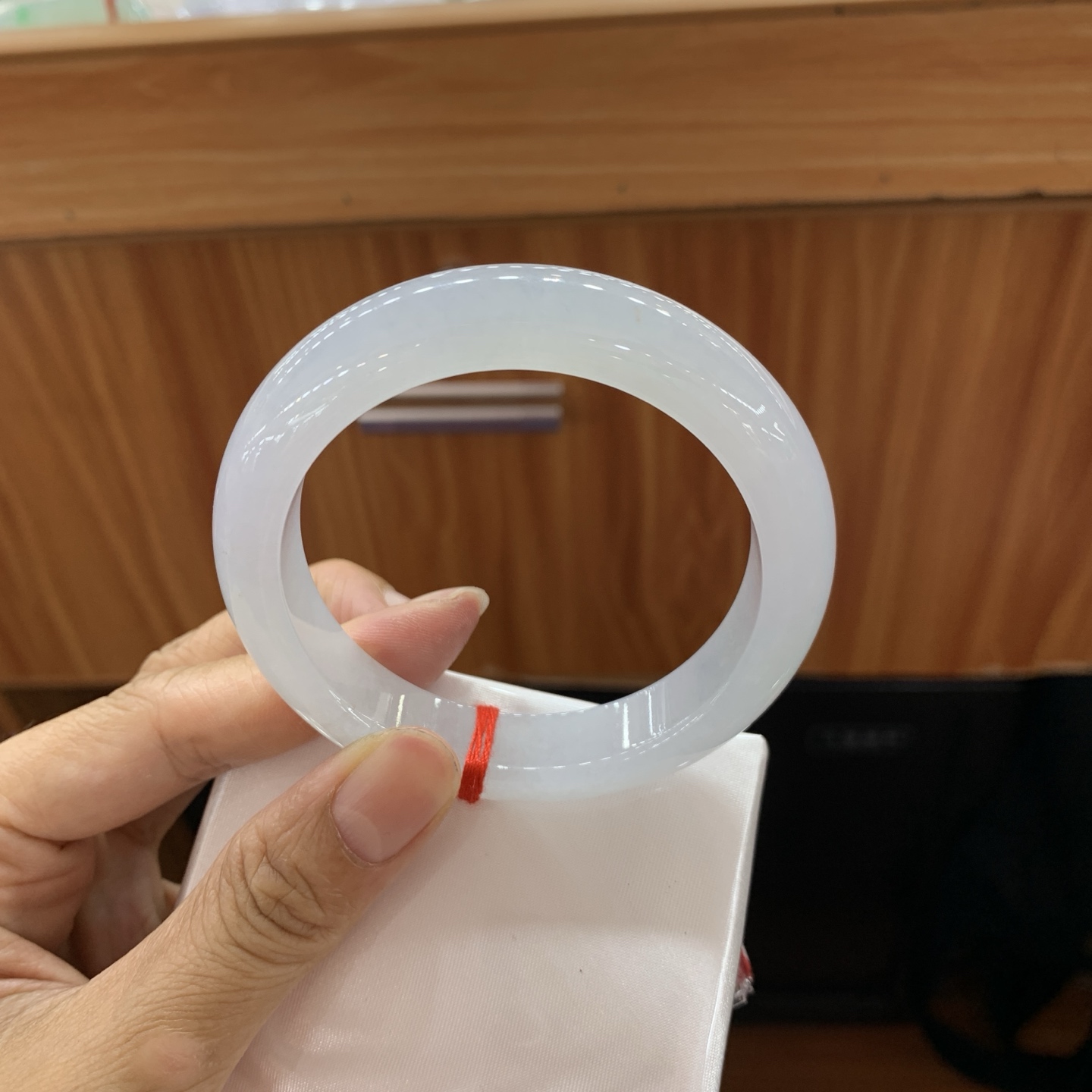 051219MMJ 冰底色正圈翡翠手镯 56.2-12.4-9.2