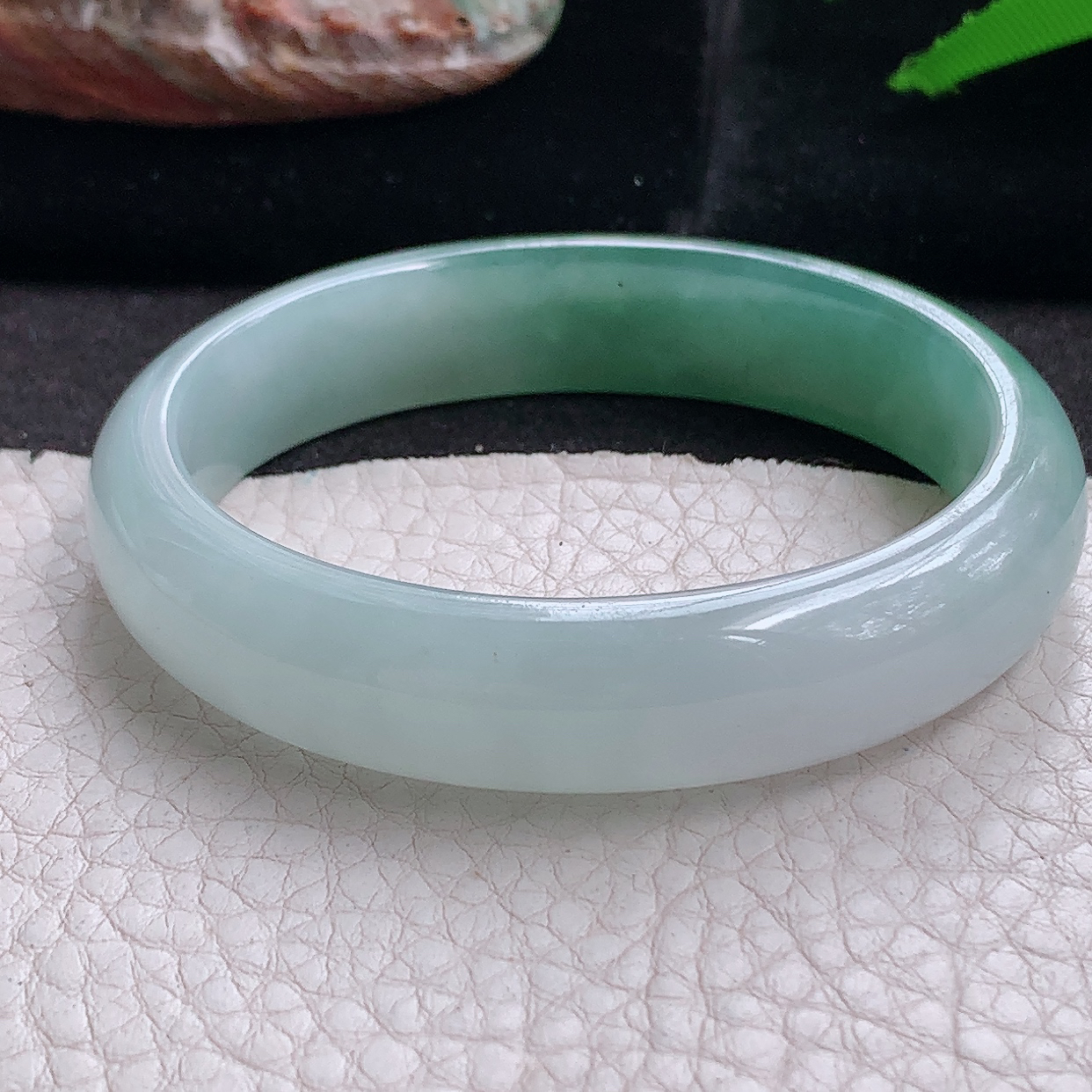 yh小圈口53.2*45.6*12.5*6.6贵妃招财镯 缅甸翡翠a货玉手镯半山水蛋形玉手环