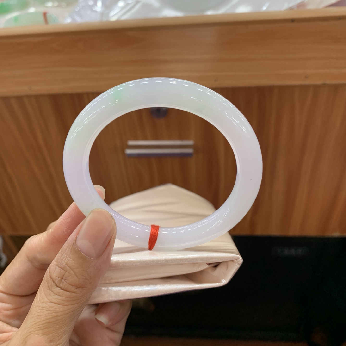 051220GX 春彩圆条翡翠手镯 55.7-9.5-9.3
