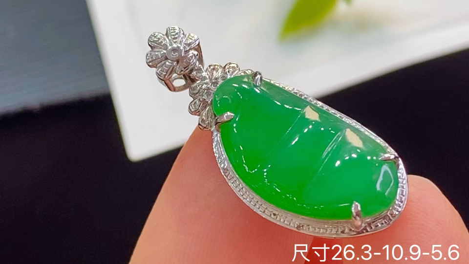 ️ 18k金+钻福豆吊坠，无裂，26.3-10.9-5.6
