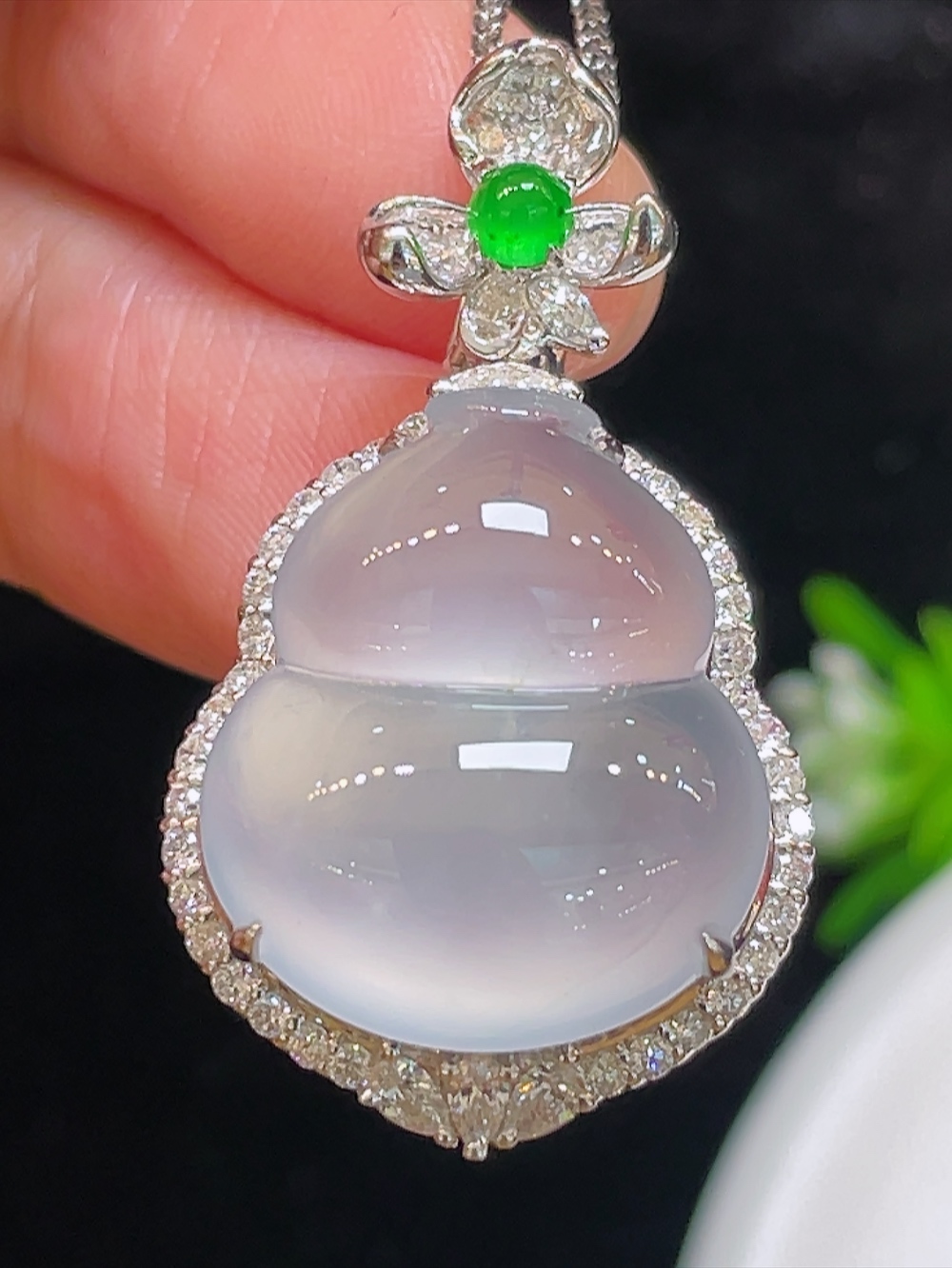 ️【冰种，葫芦】大件饱满，通透水润，玉质细腻，翠色鲜艳，18k金奢华钻石镶嵌️，18.7-15.