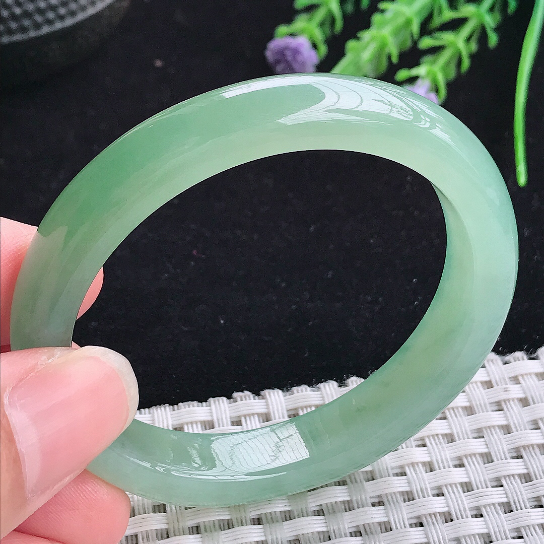 实拍a货翡翠51/44.5/10.6/7.7小圈口平安镯老坑冰果冻冰晴满绿贵妃手镯玉手镯
