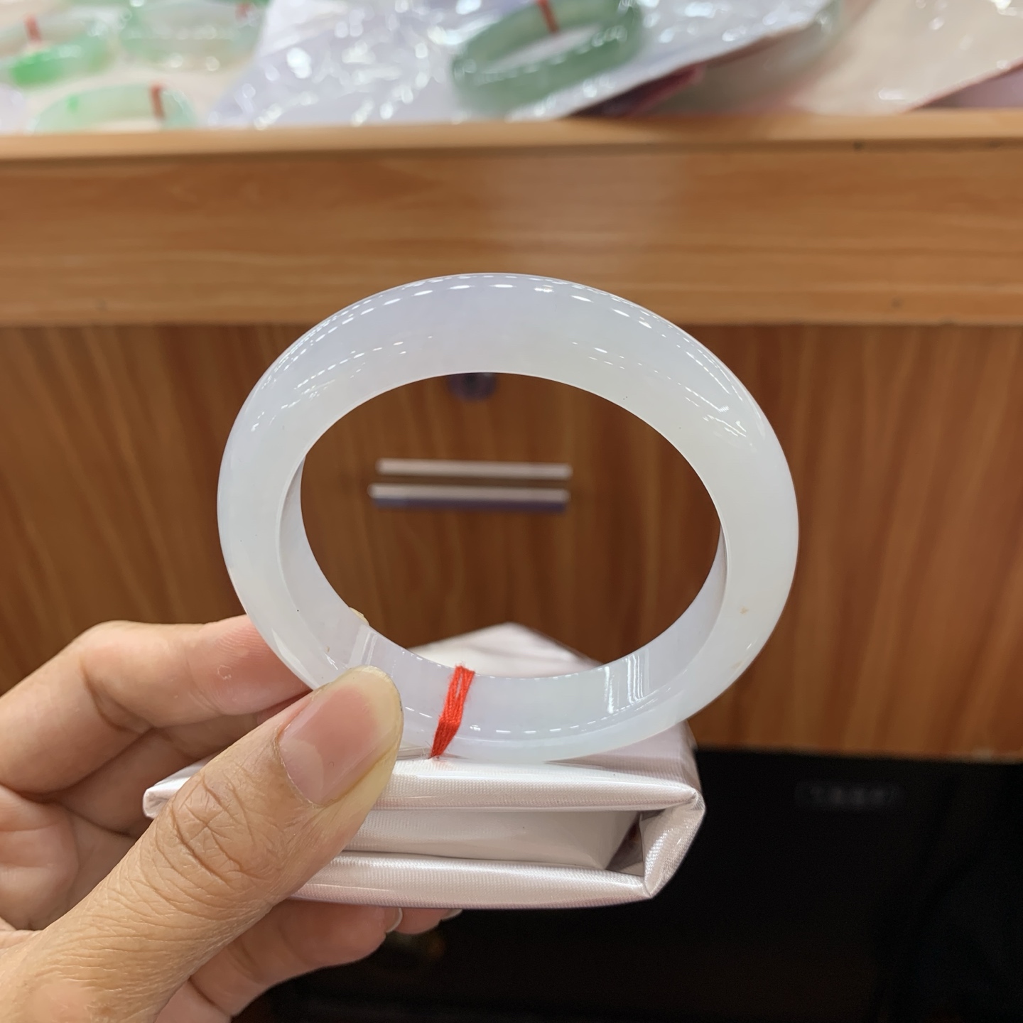 051219MMJ 冰底色正圈翡翠手镯 56.2-12.4-9.2