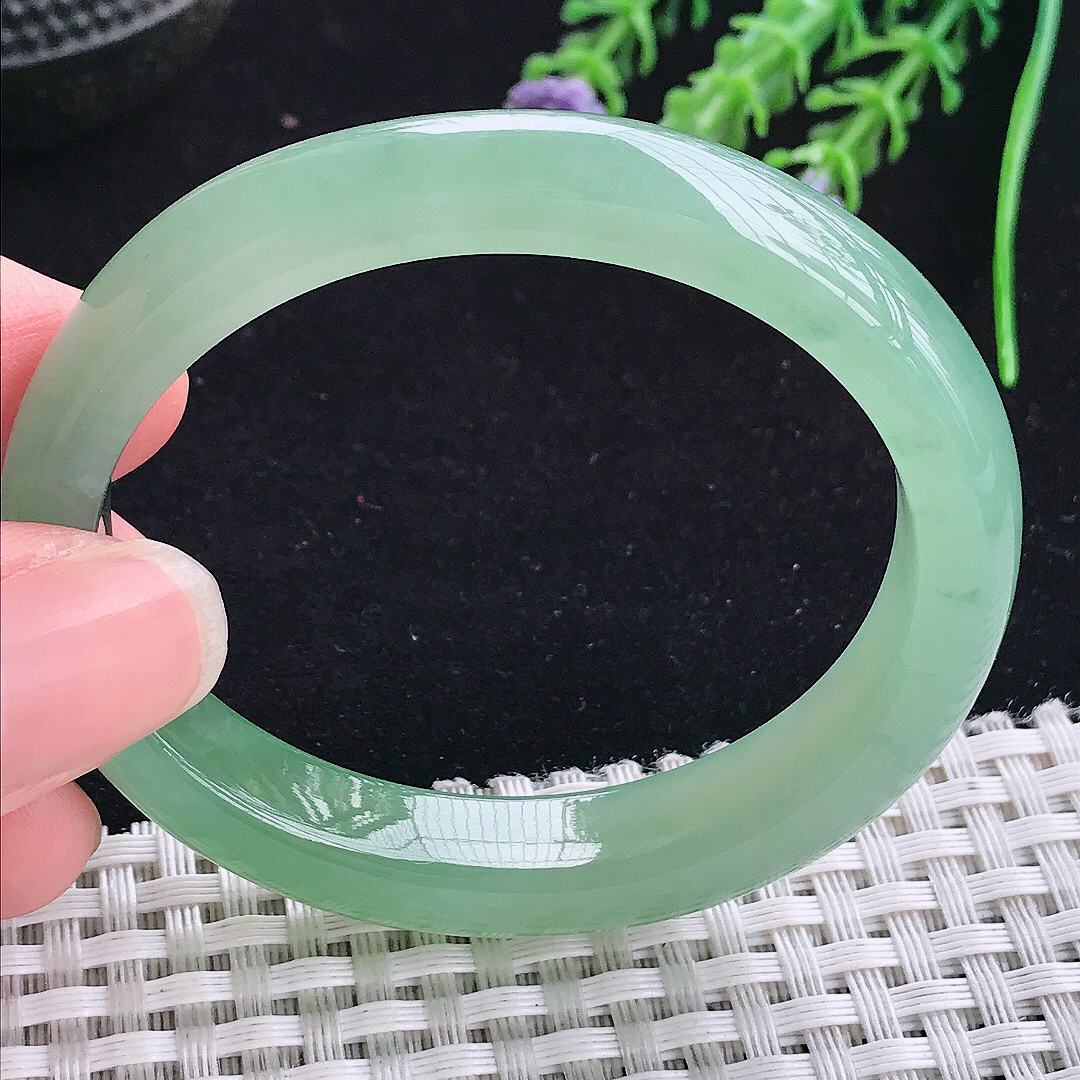 实拍a货翡翠51/44.5/10.6/7.7小圈口平安镯老坑冰果冻冰晴满绿贵妃手镯玉手镯