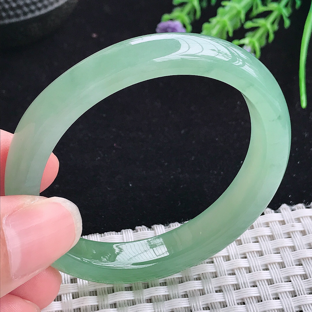 实拍a货翡翠51/44.5/10.6/7.7小圈口平安镯老坑冰果冻冰晴满绿贵妃手镯玉手镯