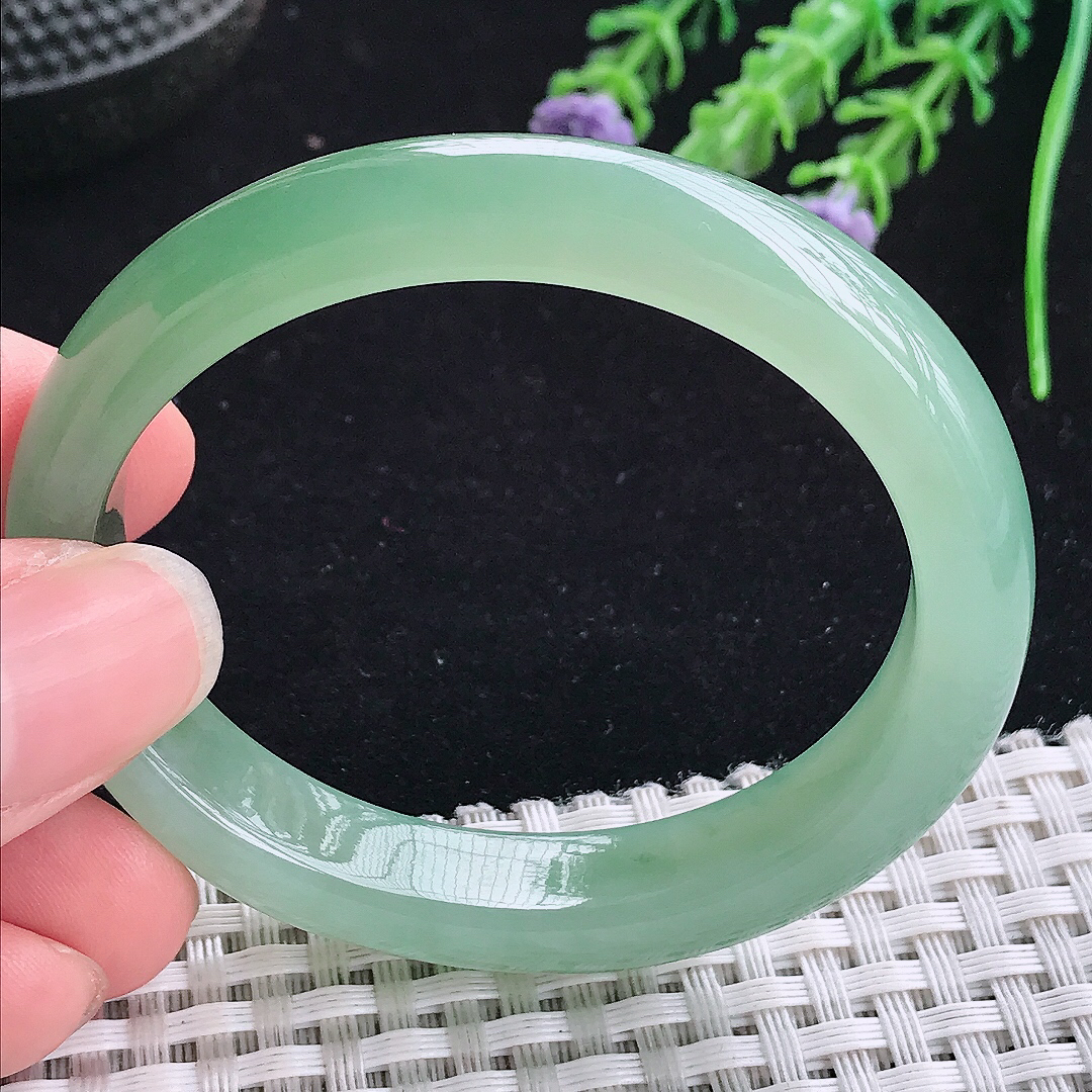 实拍a货翡翠51/44.5/10.6/7.7小圈口平安镯老坑冰果冻冰晴满绿贵妃手镯玉手镯