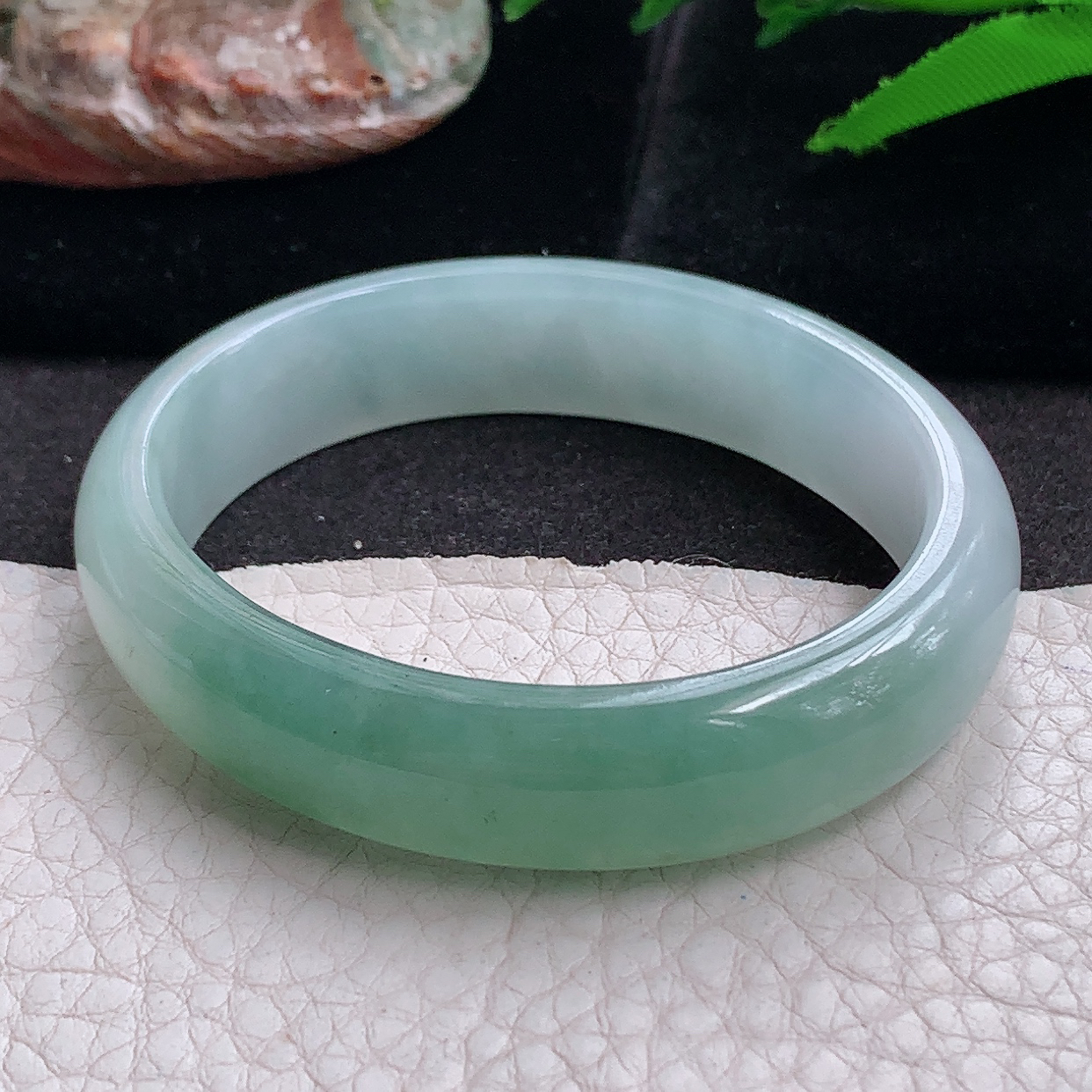 yh小圈口53.2*45.6*12.5*6.6贵妃招财镯 缅甸翡翠a货玉手镯半山水蛋形玉手环