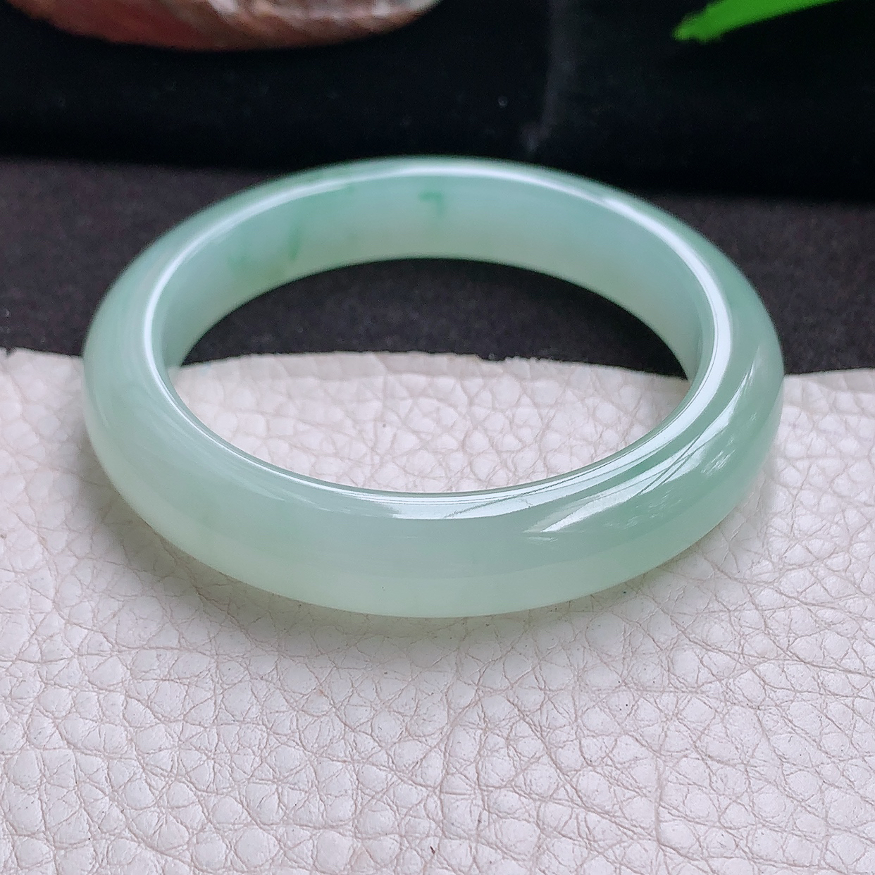 yk小圈口51.5*10.5*8平安镯 缅甸翡翠a货玉手镯冰绿飘花正圈珠宝玉手环