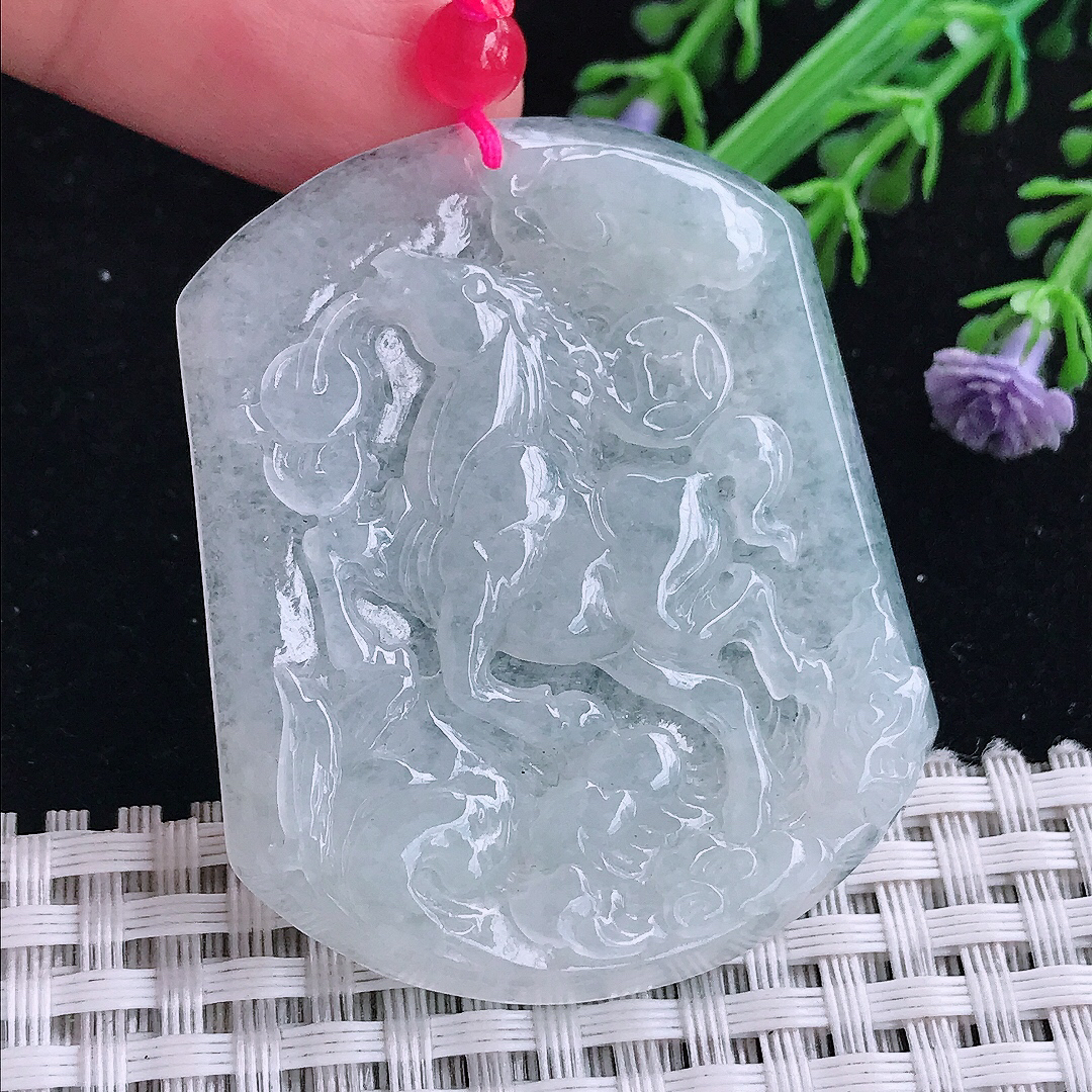 实拍A货翡翠50/41.5/5.7老坑冰透起胶马上有钱马牌吊坠翡翠玉牌挂件