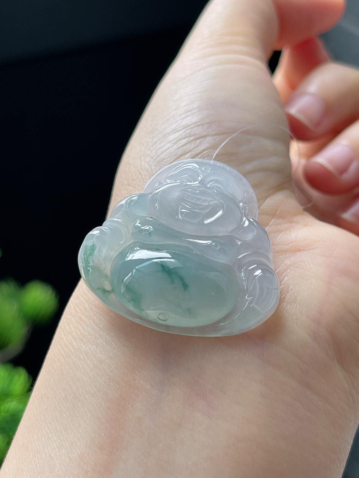 翡翠冰糯种飘绿吊坠