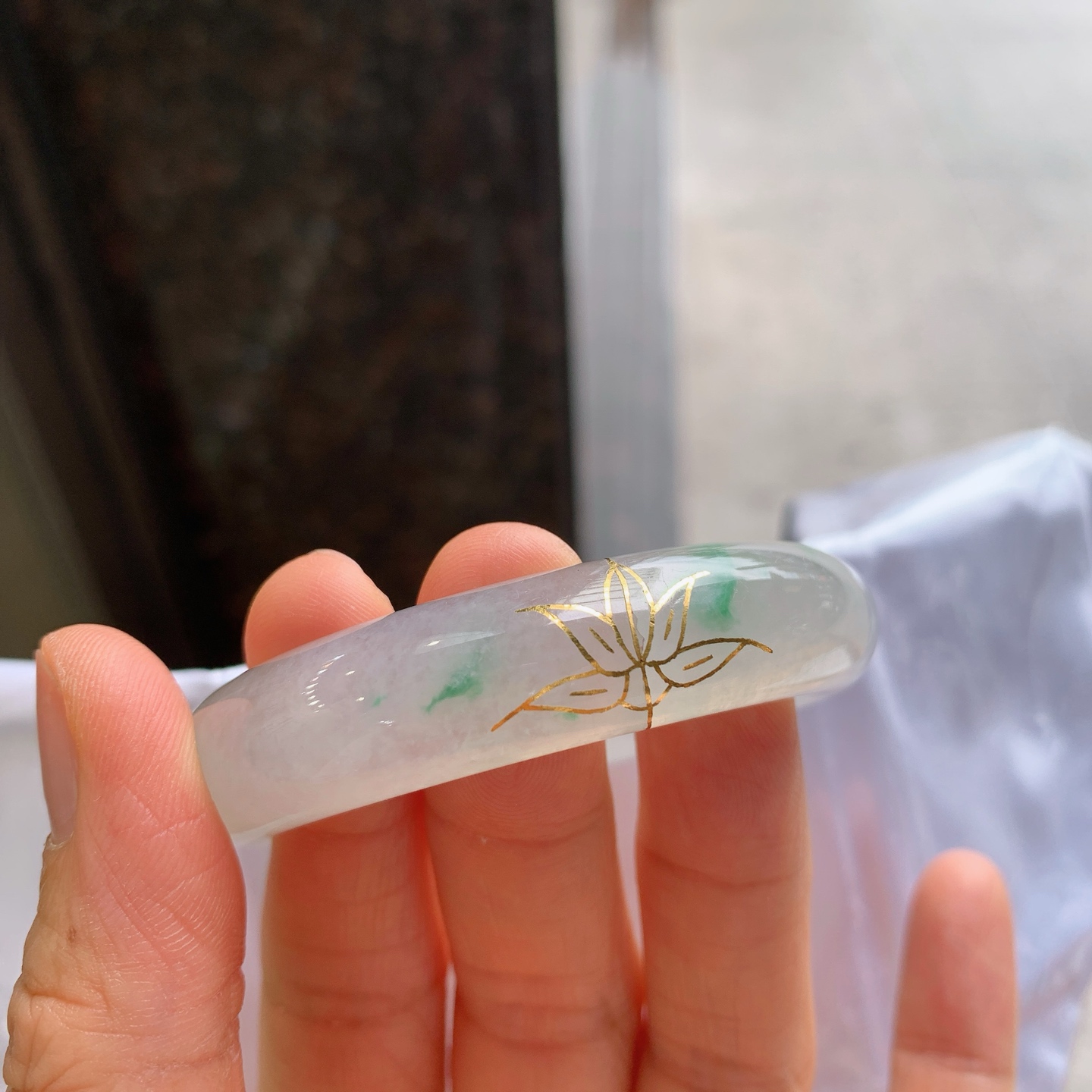 正圈飘绿 金镶玉  尺寸：52/13.5/8 料子漂亮