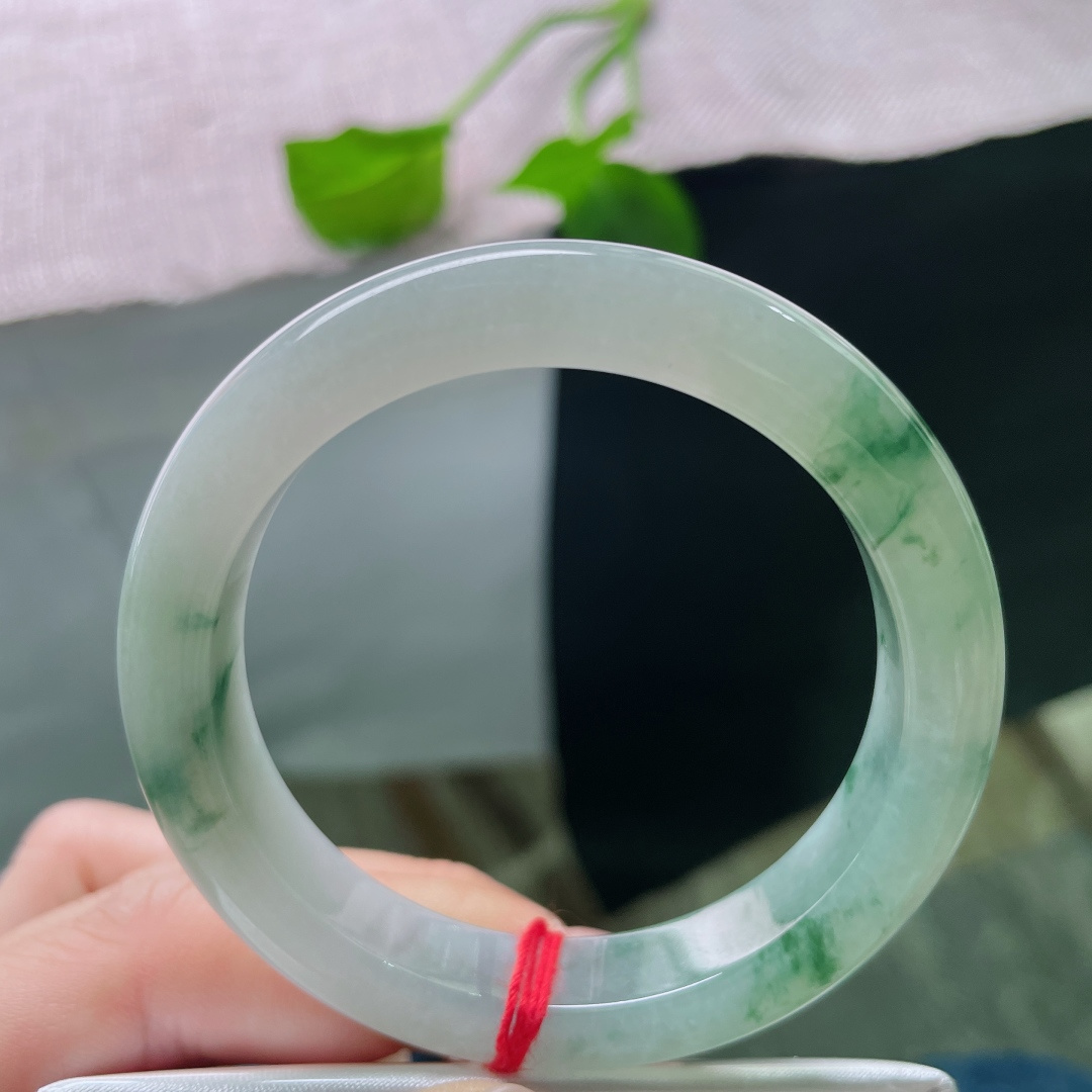 51.1/10.7/8，飘花正圈，小手福利，腕间的诗情画意，灵动飘逸，无裂，ss52353a