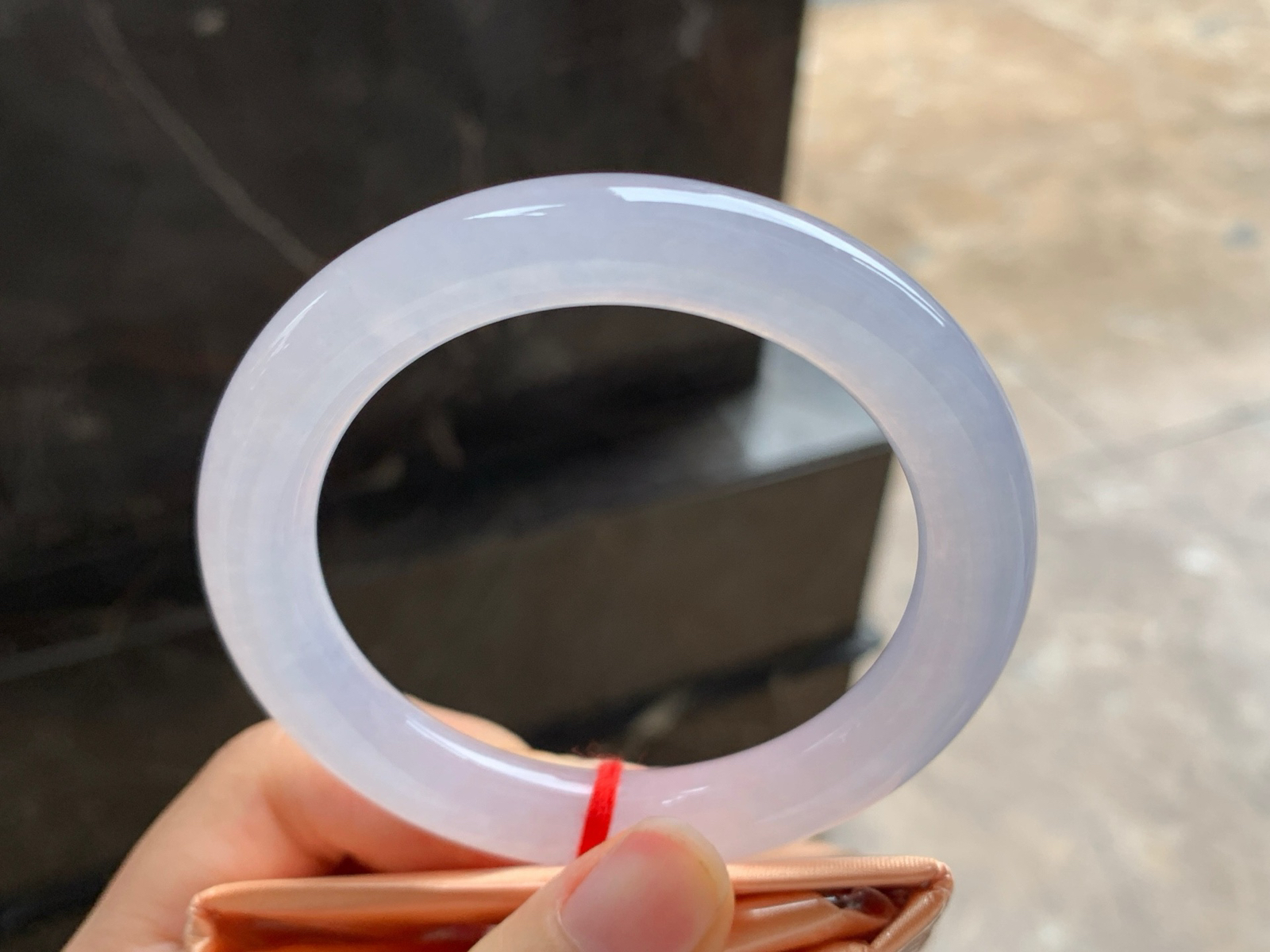 54-9.8

冰粉紫圆条手镯^_^水润冰透