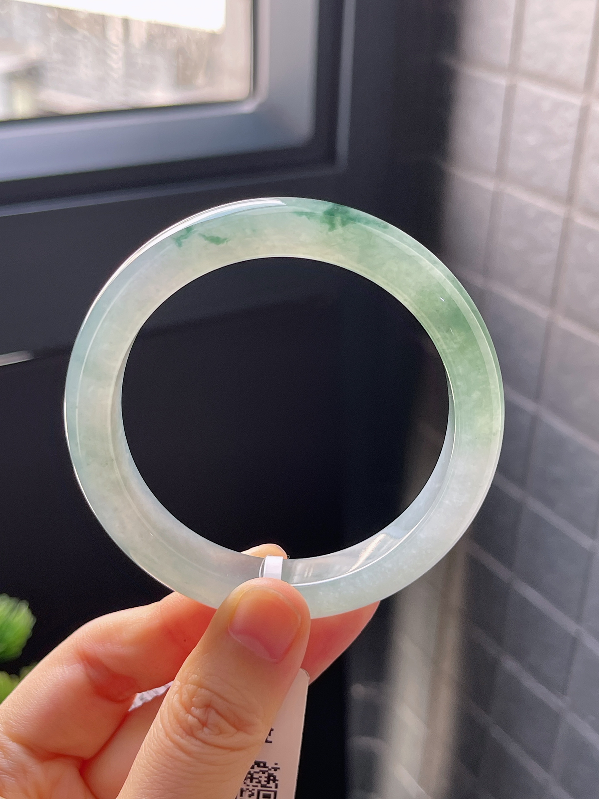 正圈55.3圈口，翡翠冰糯种飘绿手镯