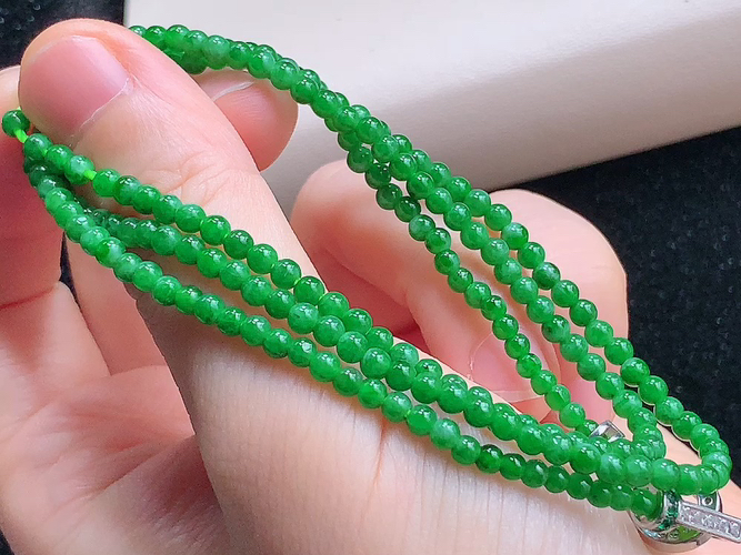 ️ 满绿珠链，，尺寸取一3.1mm，包A附证书