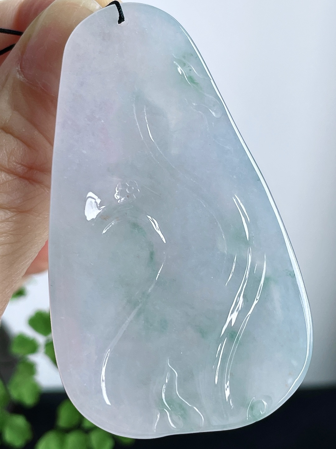 糯冰飘花虚空藏观音牌吊坠 无裂,性比高 尺寸62.3-37-5.5 重量26克