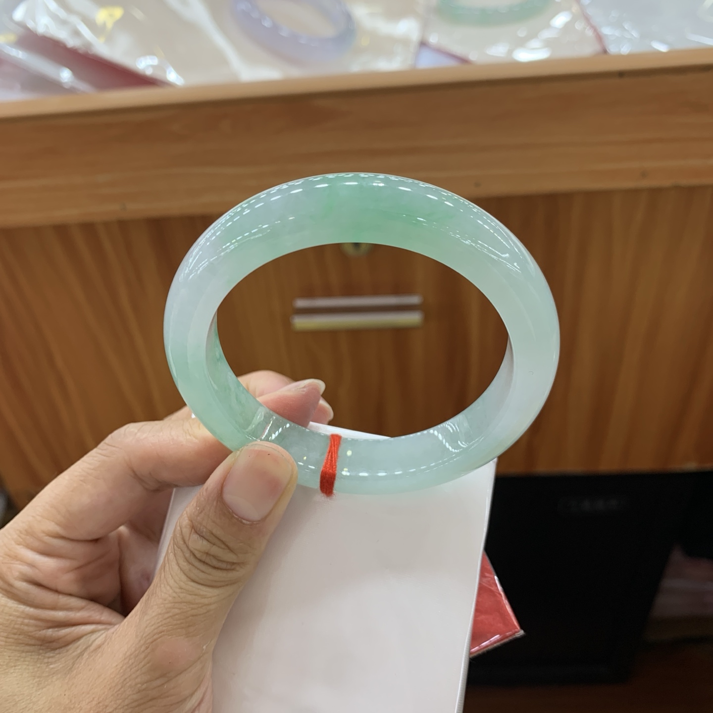 飘绿正圈翡翠手镯 57.3-12-8.8