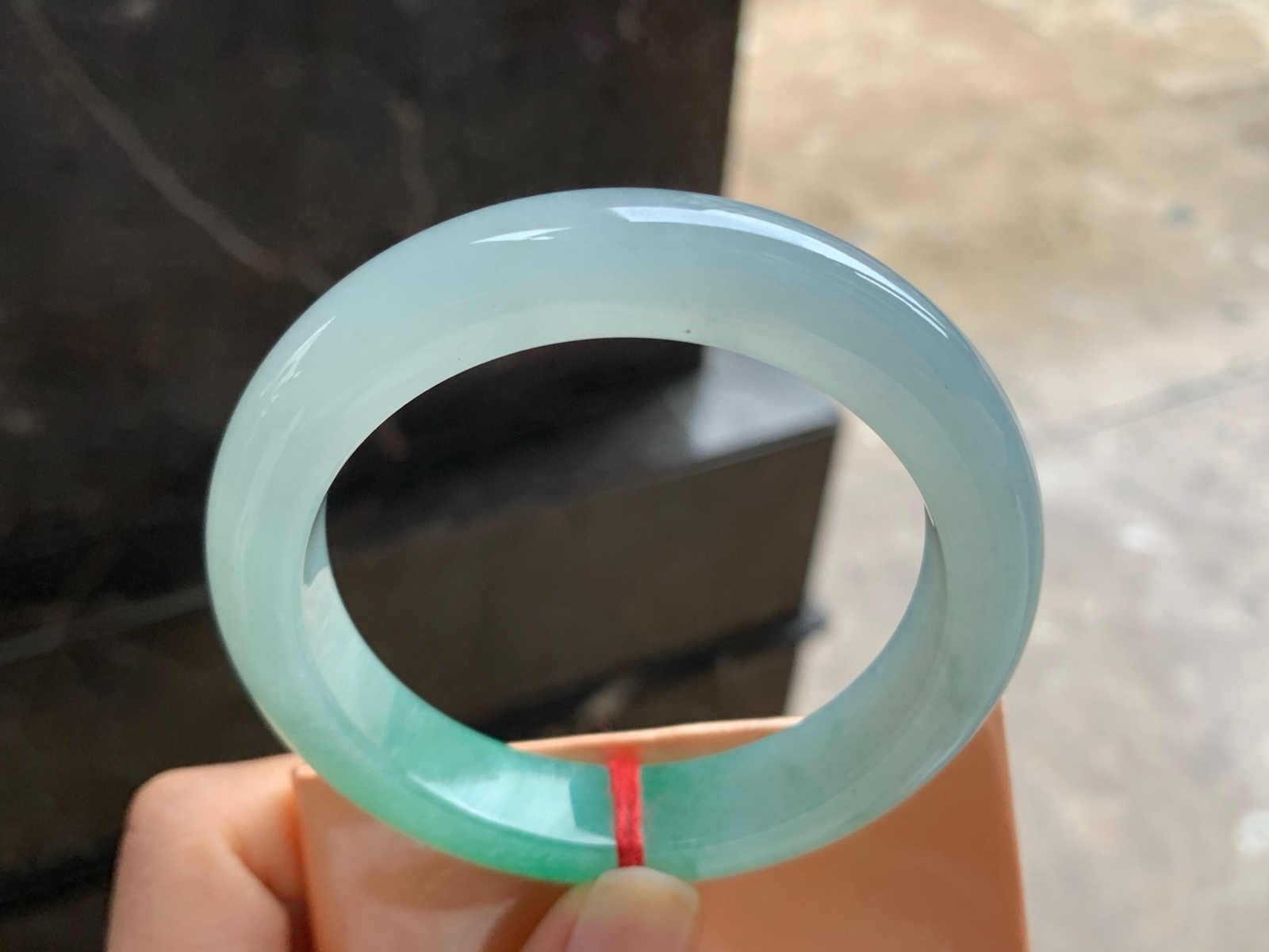 55.5-12.3-9.2

晴绿手镯^_^清新色阳