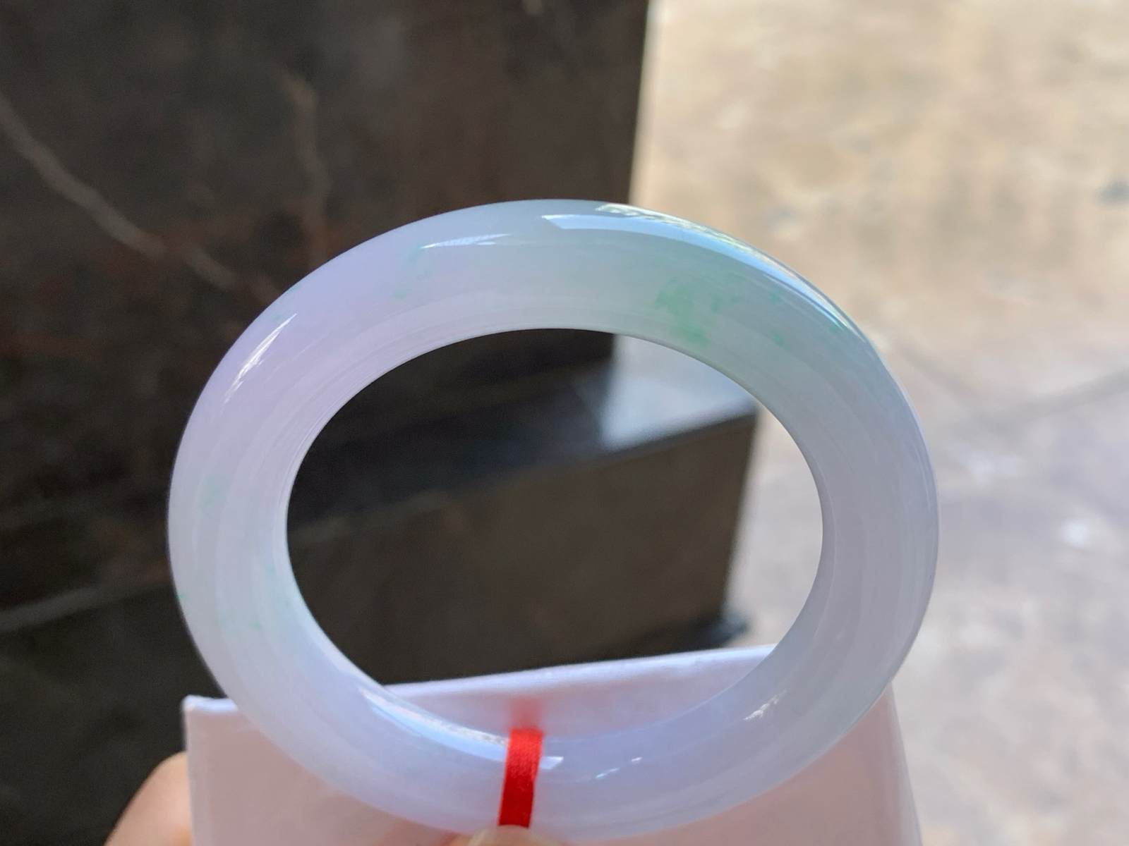50.5-11

春带彩圆条手镯^_^细腻