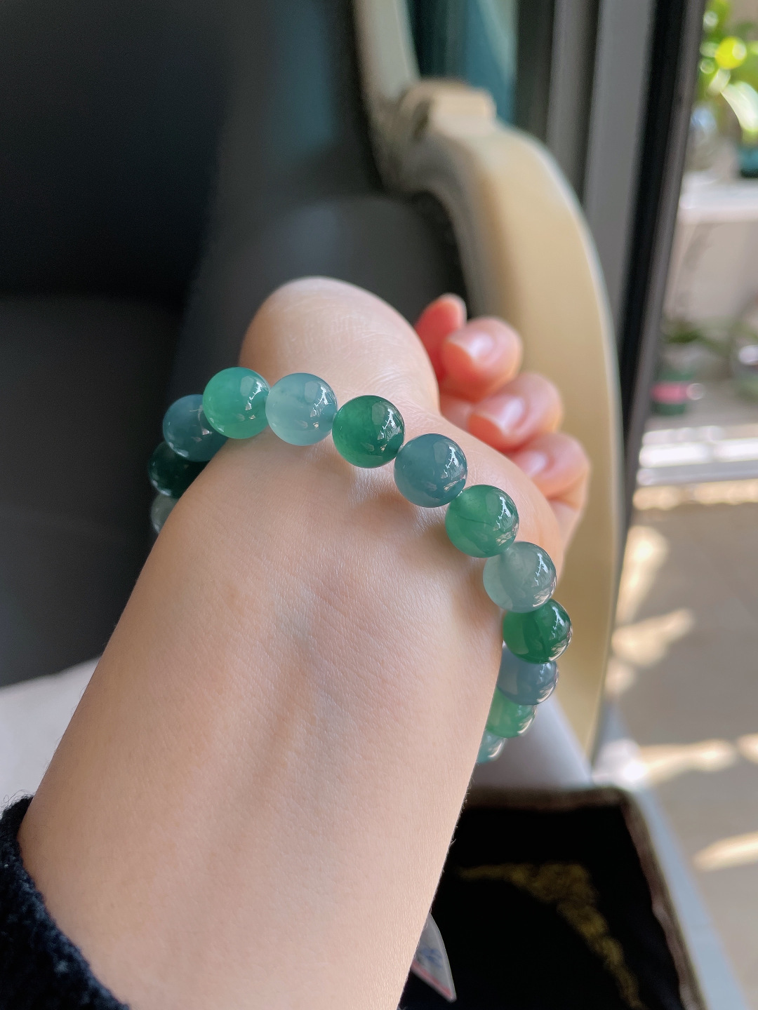 ️天然翡翠A货，冰多宝手串，尺寸：9.8mm。