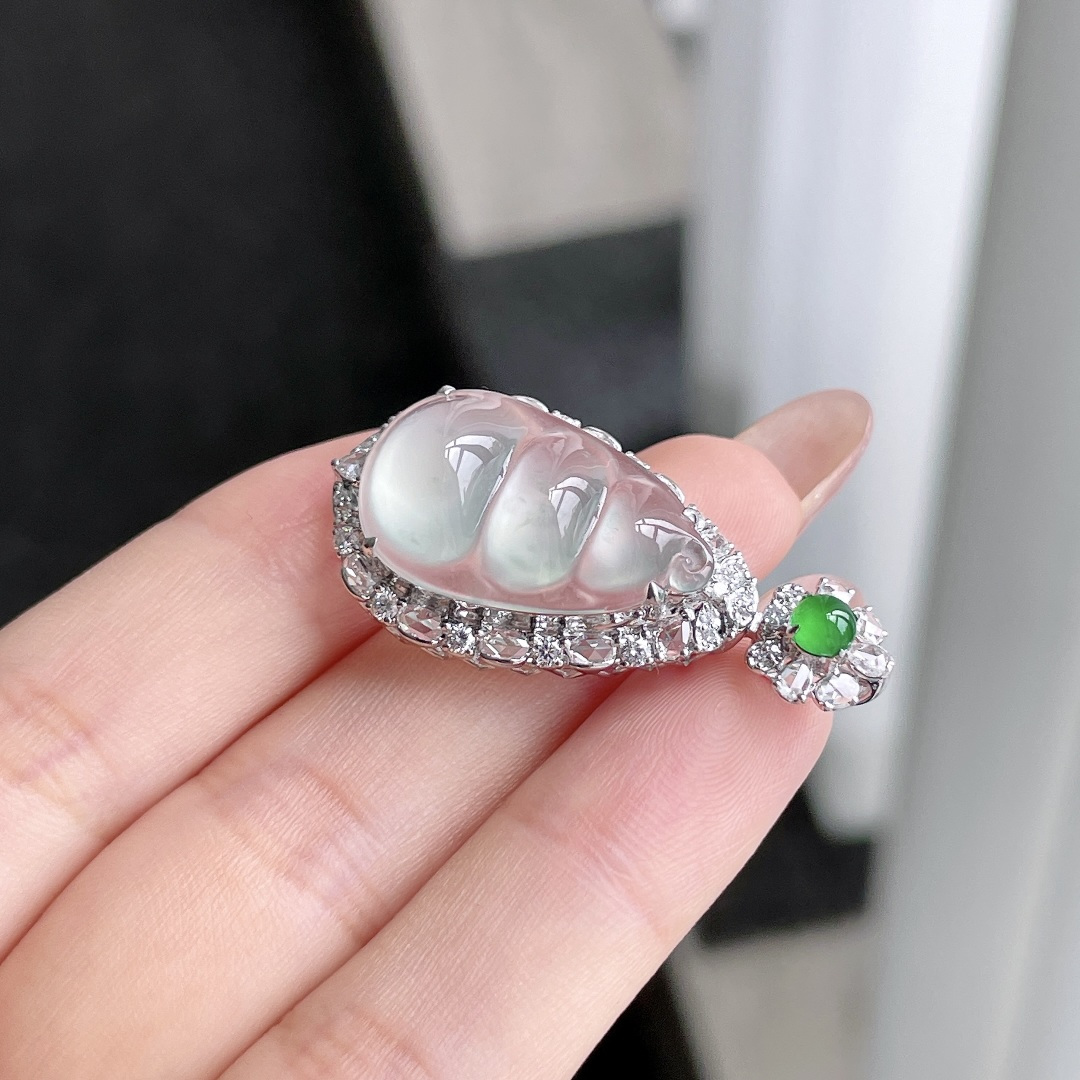玻璃种福豆吊坠，36.2-18.1-12.3 21.8-13.8-5.3 36.2-18.1-12.3 21.8-13.8-5.3