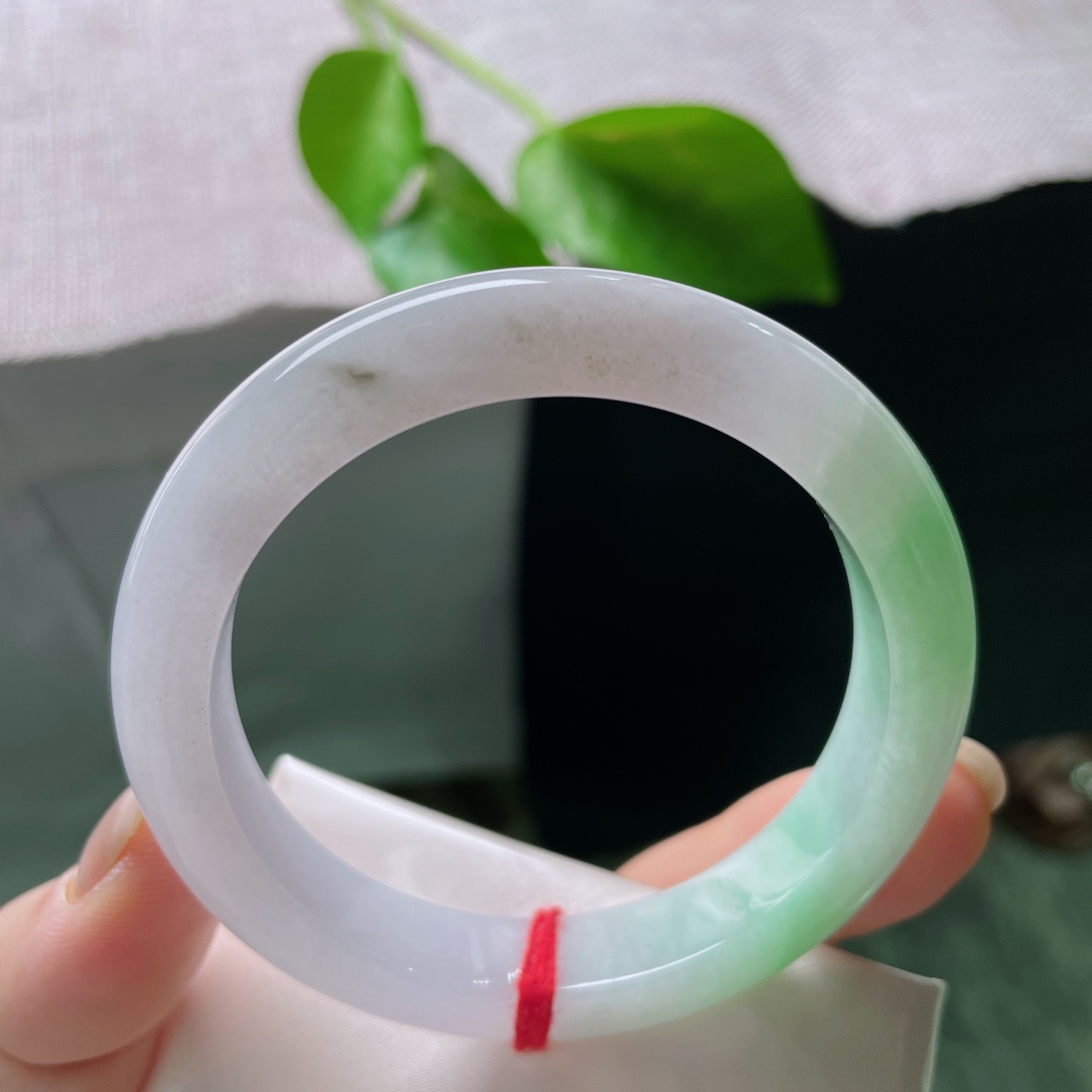 55.1/11.1/8.6，淡紫淡绿正圈，青白瓷系，静若止水，动如脱兔，无裂，ss51445a