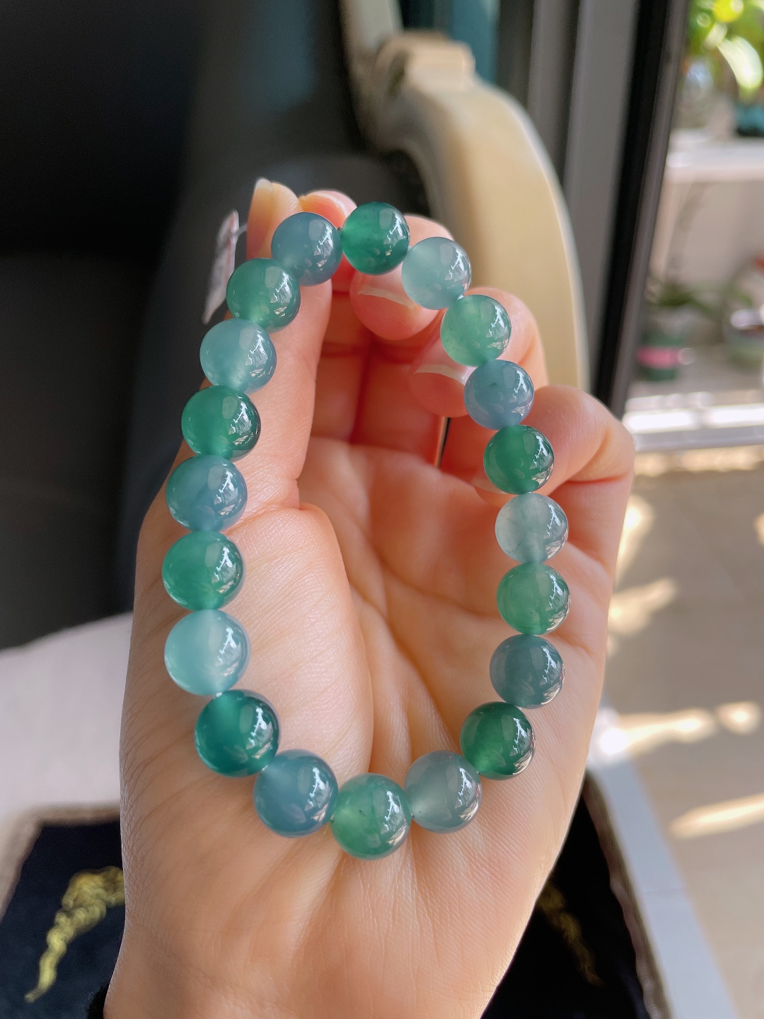 ️天然翡翠A货，冰多宝手串，尺寸：9.8mm。