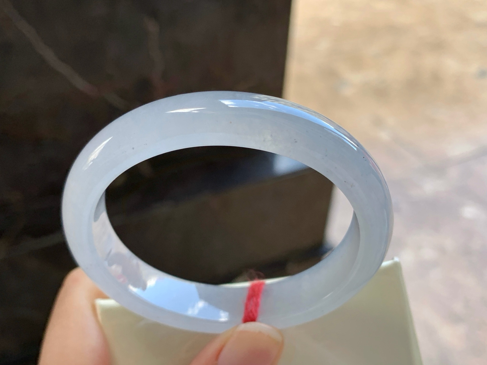 53-11.5-6.9

冰种贵妃手镯^_^冰透 正圈51可以带