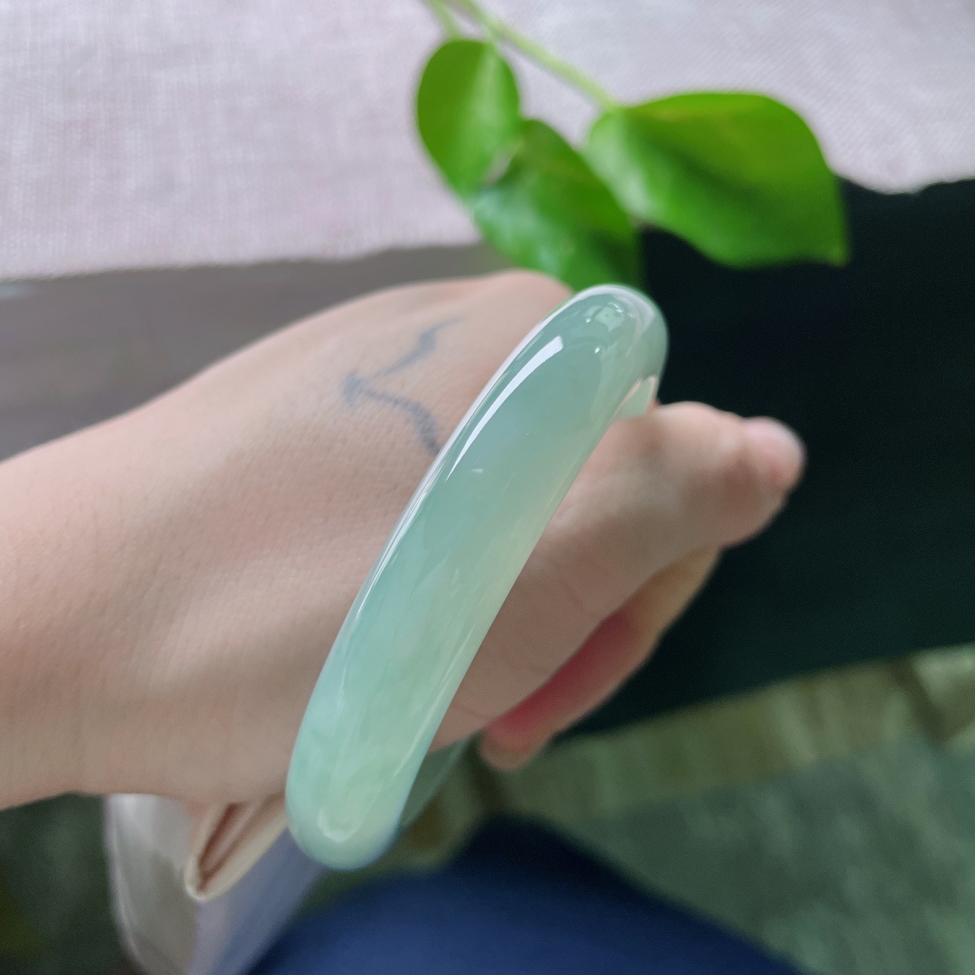 55.1/12.1/8，冰晴底正圈，晶莹玉润，种老，怀瑾握瑜，玉洁冰清，无裂，ss52956a