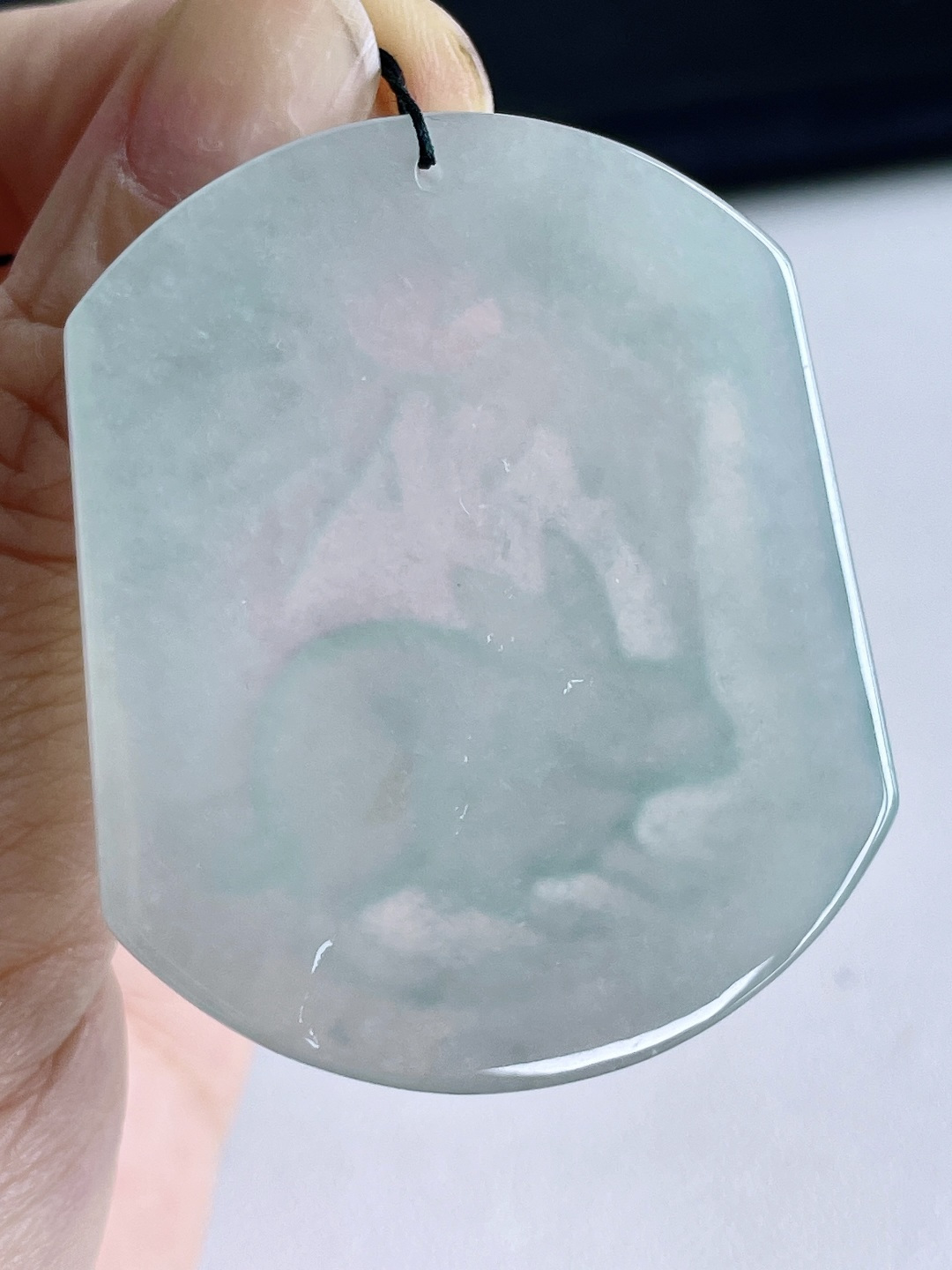 糯冰晴水生肖兔牌吊坠 无裂, 性比高 尺寸51.2-43-5.8 重量26.8克