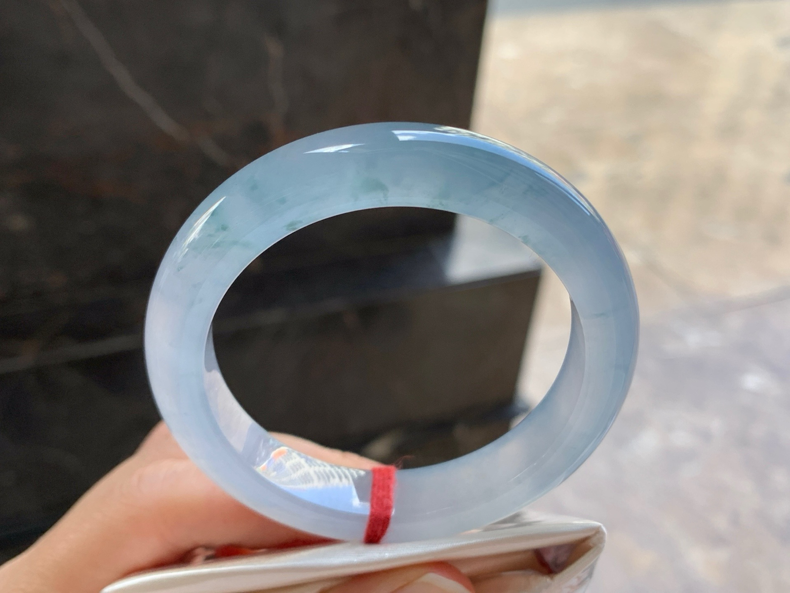 52.5-11.8-8.7

冰蓝花手镯^_^种水好
