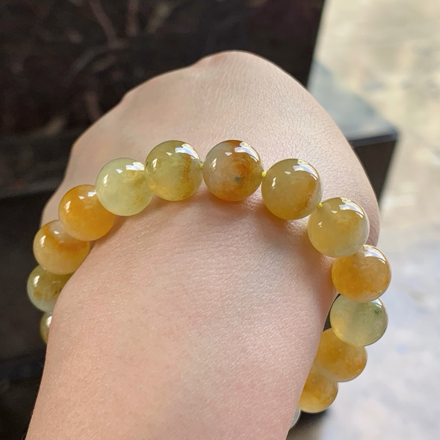 冰黄手串^_^鲜艳 种水好