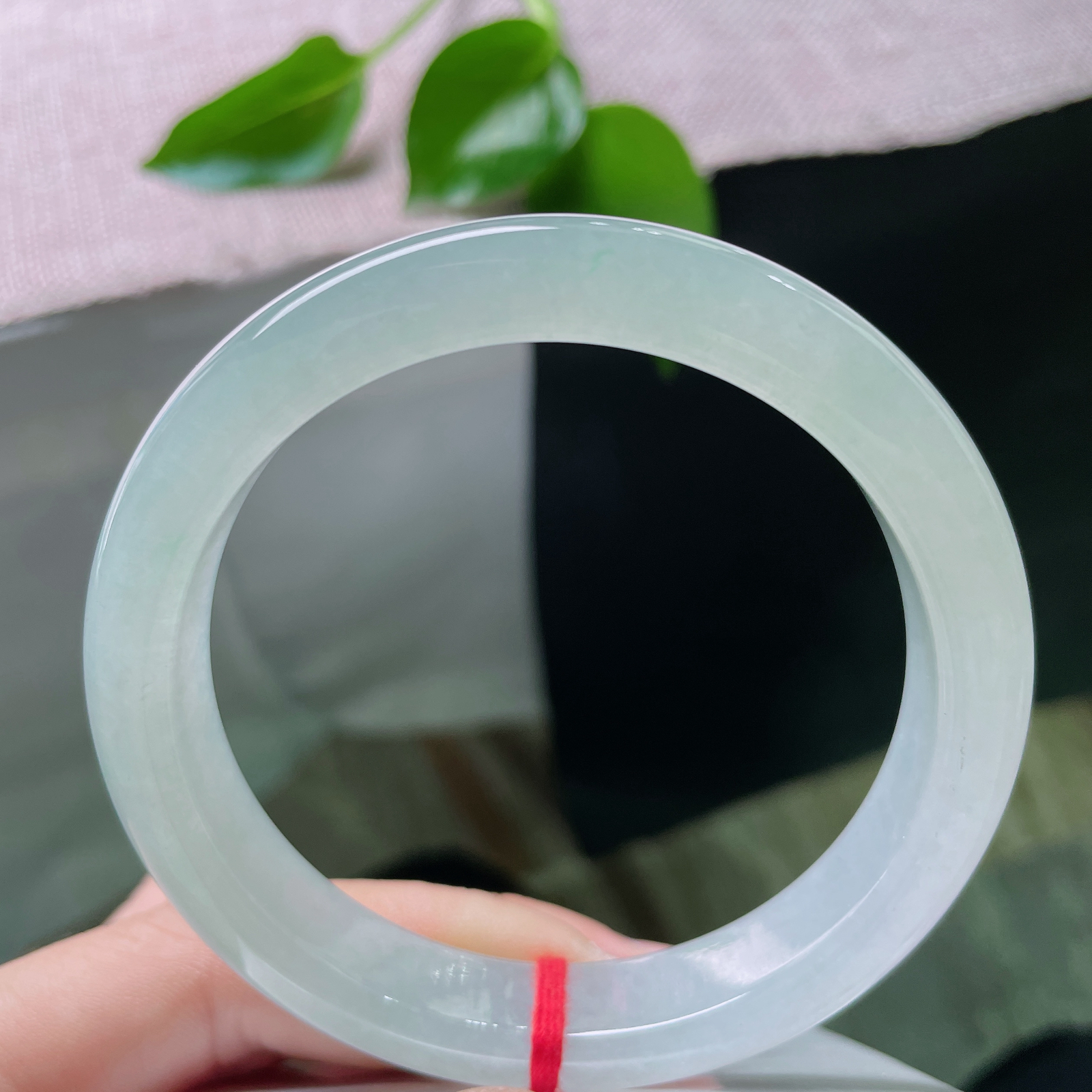 59.6/11.8/8.4，冰晴底正圈，用一抹绝对纯粹的蓝，宣告你的独立与深邃。ss49734a..