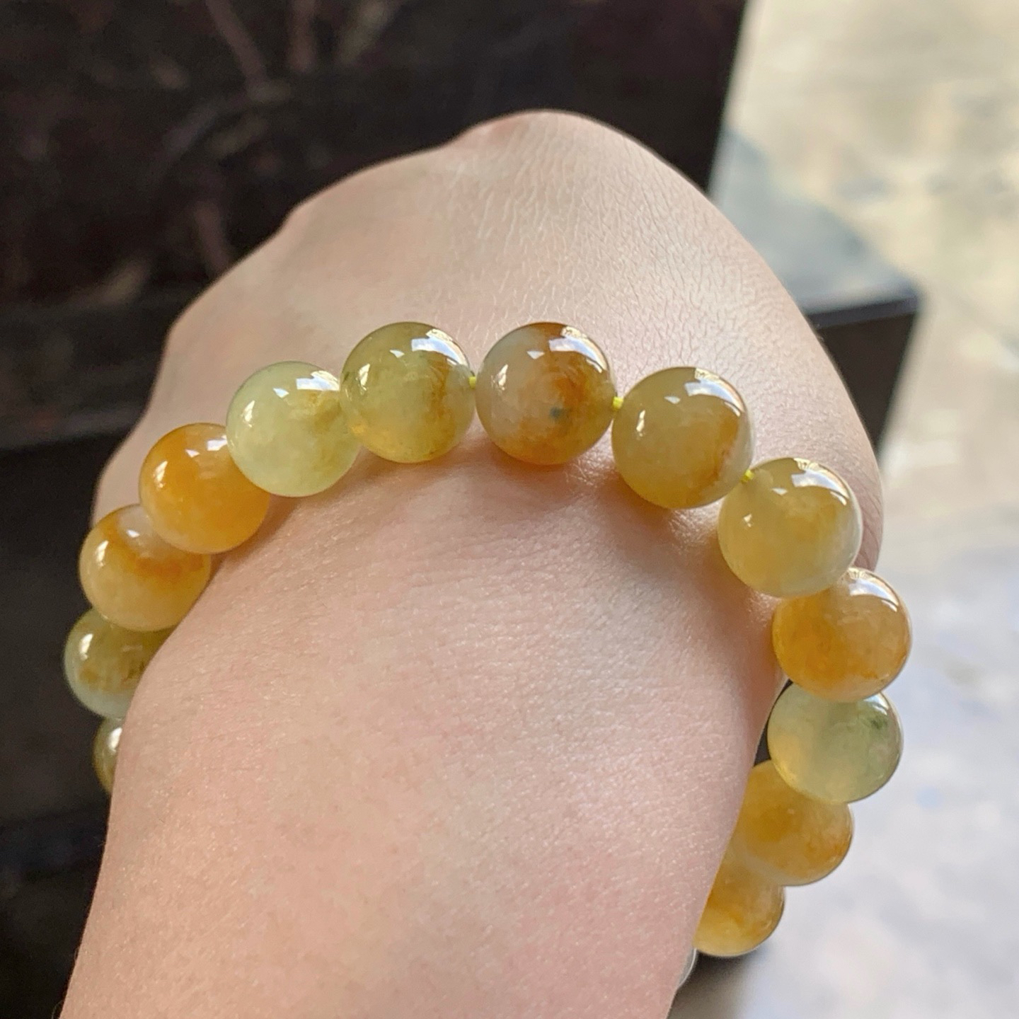 冰黄手串^_^鲜艳 种水好