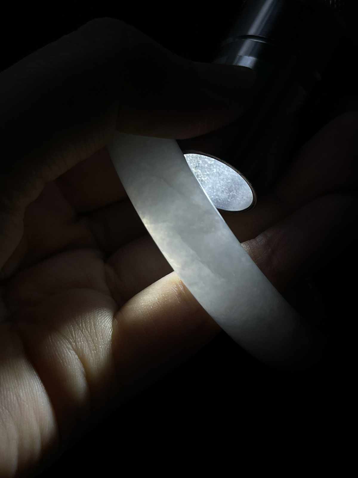 正圈55.8圈口，翡翠冰糯种白色手镯