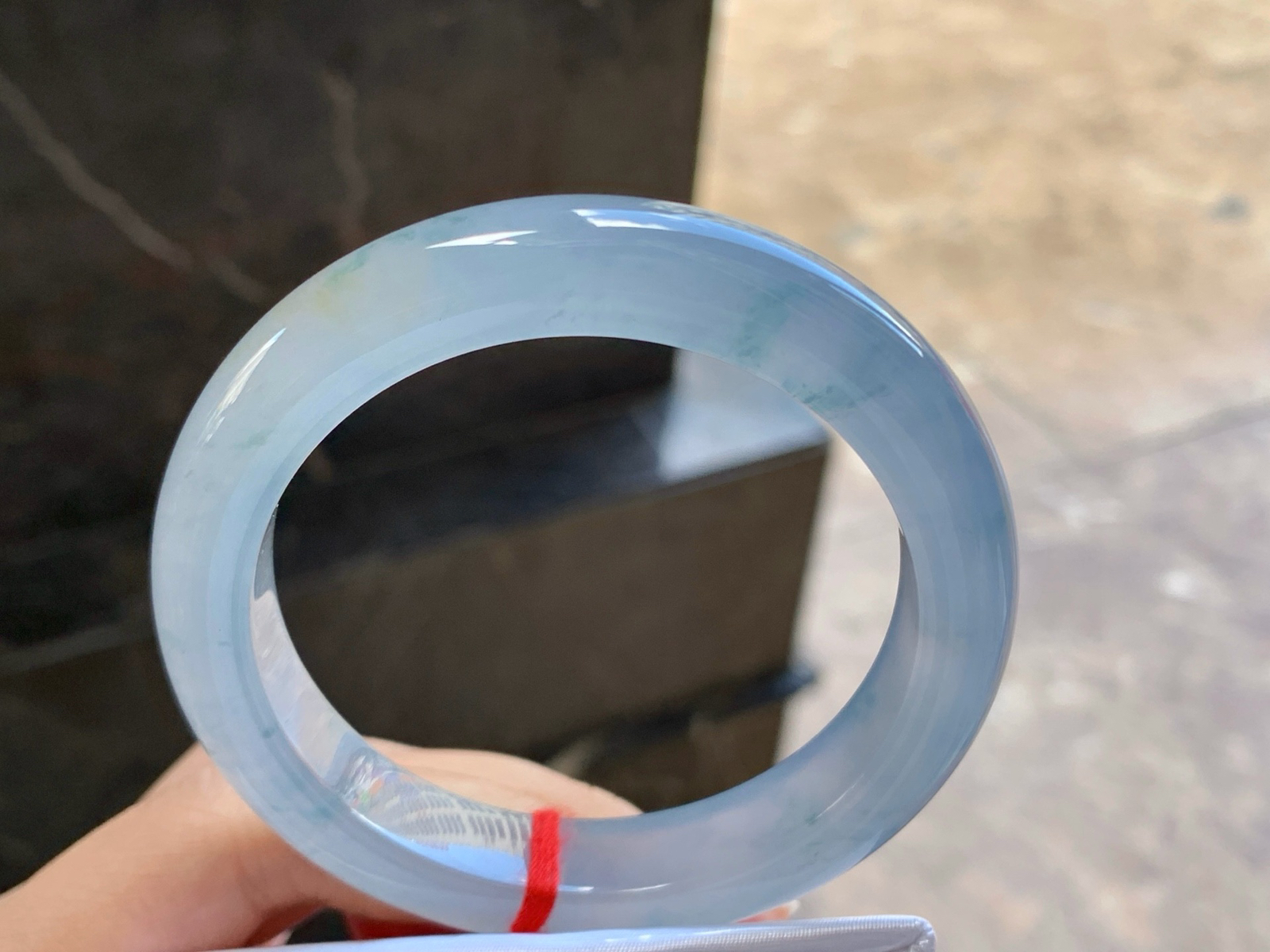 55.5-11.8-9.2

冰紫手镯^_^种水冰透