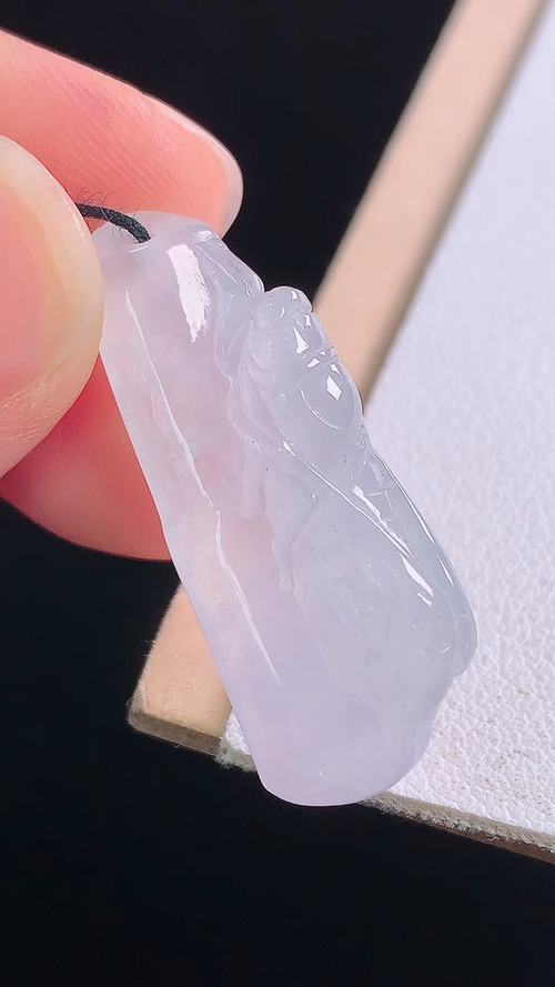 冰种一鸣惊人，无裂，尺寸:31.3-13.2-6.4mm 11