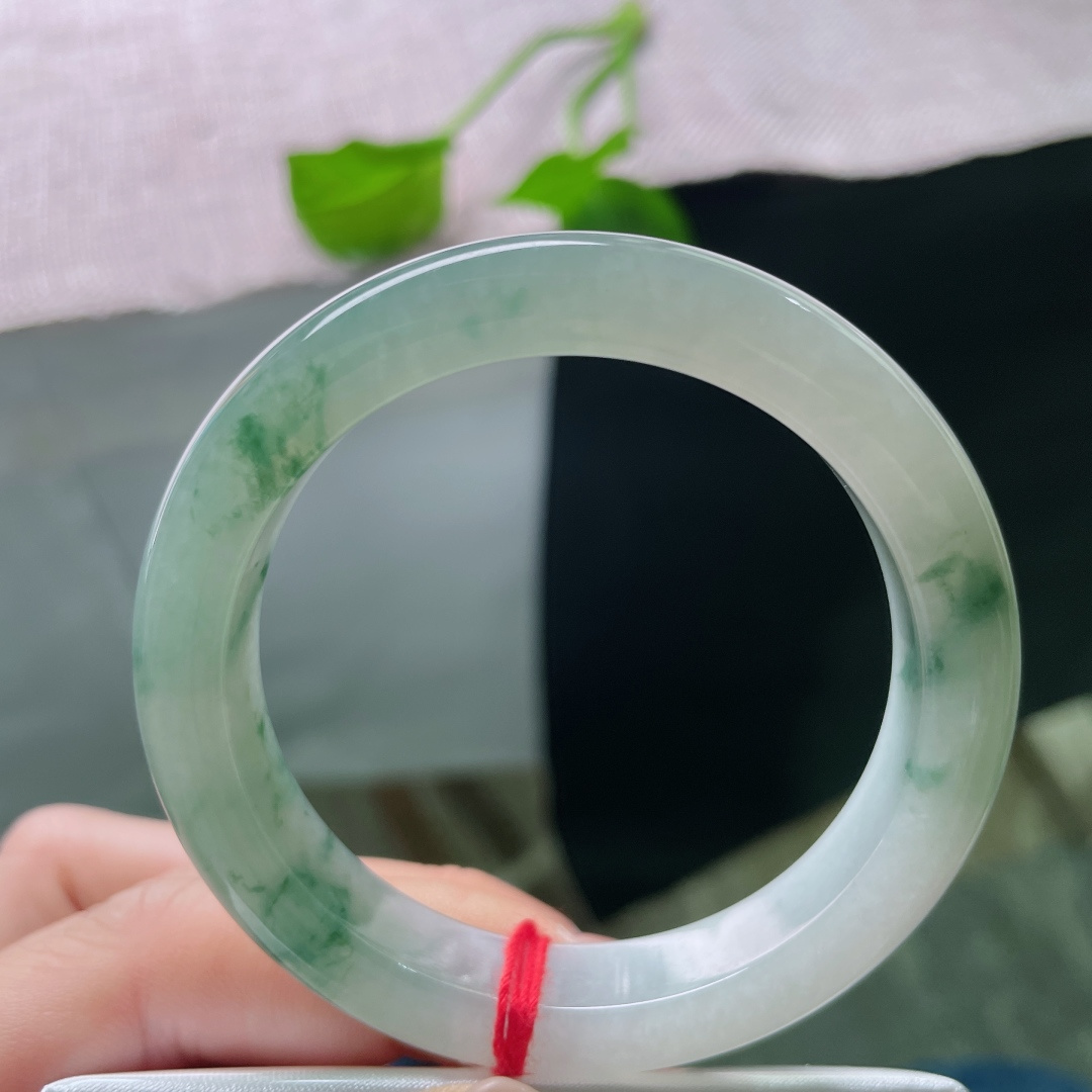 51.1/10.7/8，飘花正圈，小手福利，腕间的诗情画意，灵动飘逸，无裂，ss52353a