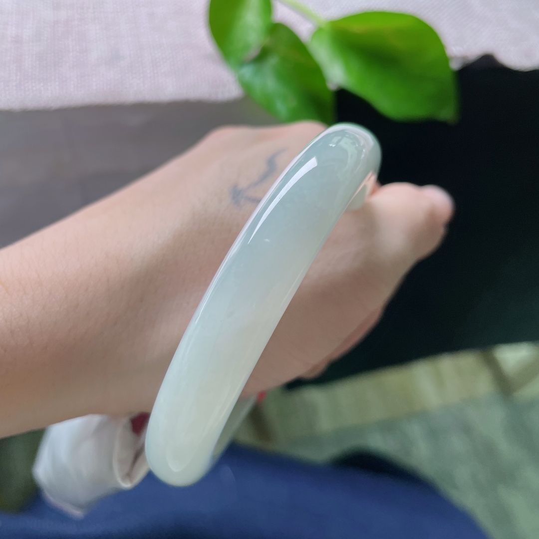 60/11.5/8.4，淡绿底正圈，大圈口，平静如水，温婉贤淑，有纹，ss54627a