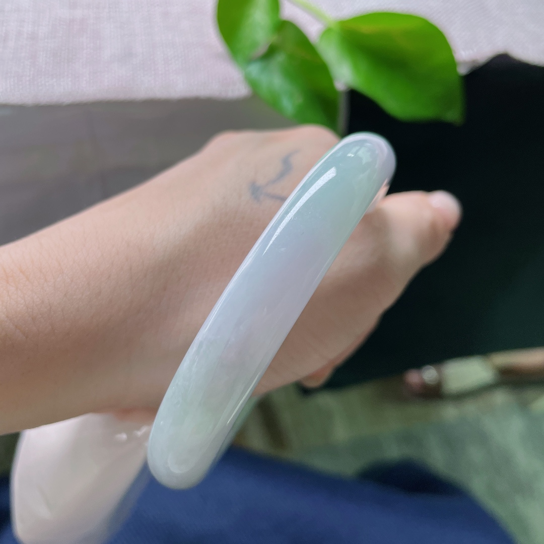 57.2/11.8春彩圆条，珠圆玉润，双色交汇，韵味十足，种老，有纹，ss52335a