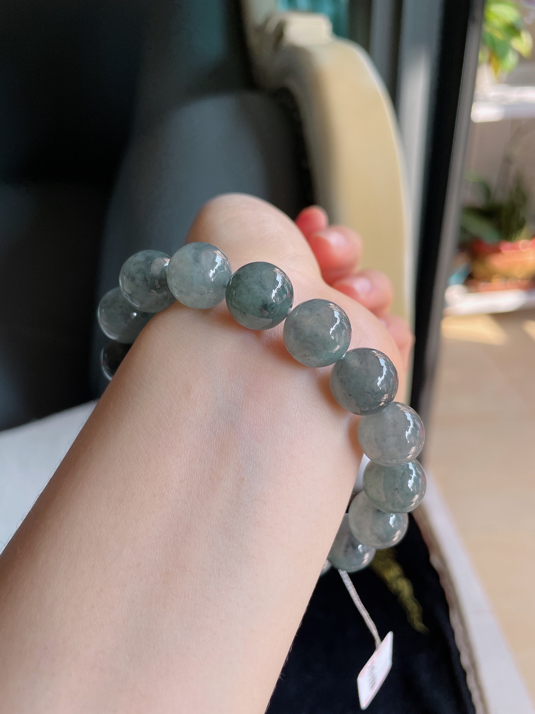 ️缅甸天然翡翠A货，冰乌鸡手串，尺寸：12.6mm。【编3985】