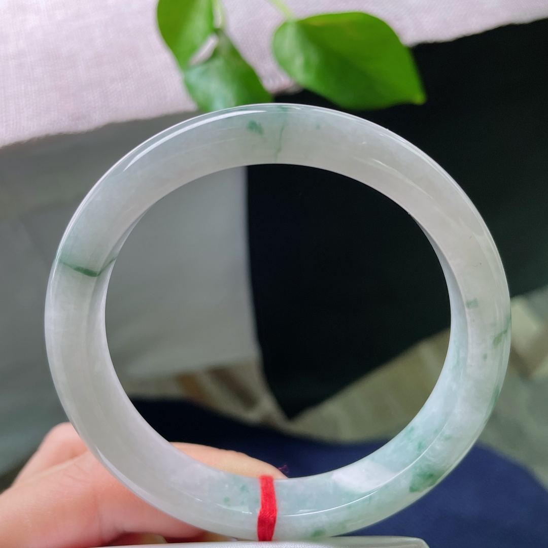 飘花正圈，大圈口，奶白质地，水润，花色灵动飘逸，皮纹，ss52199a